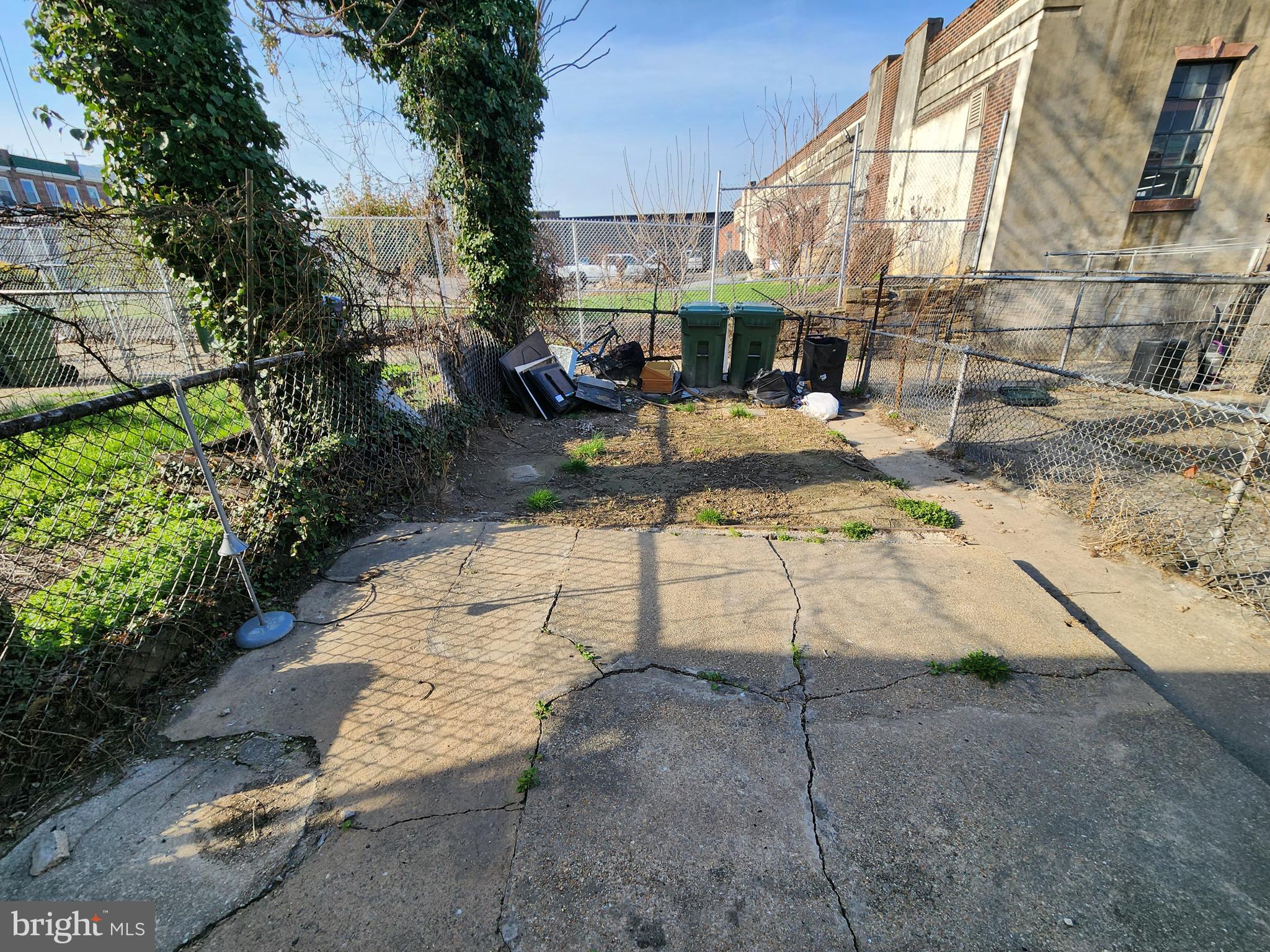 EAST BALTIMORE MIDWAY - Residential