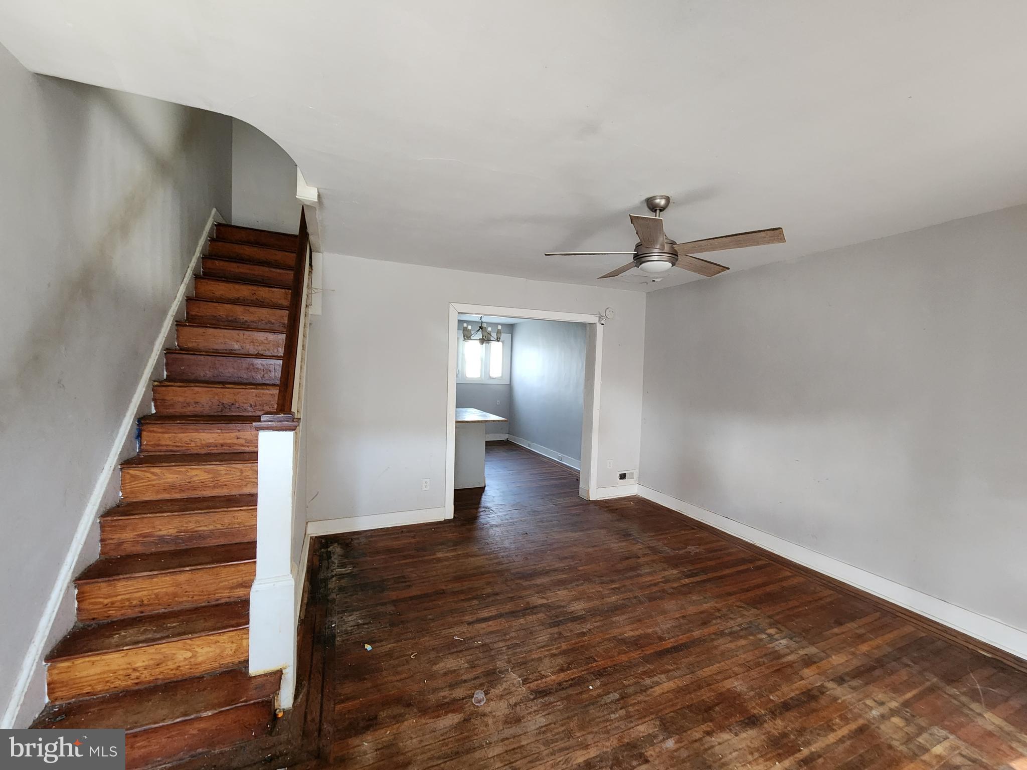 1115 BONAPARTE AVENUE