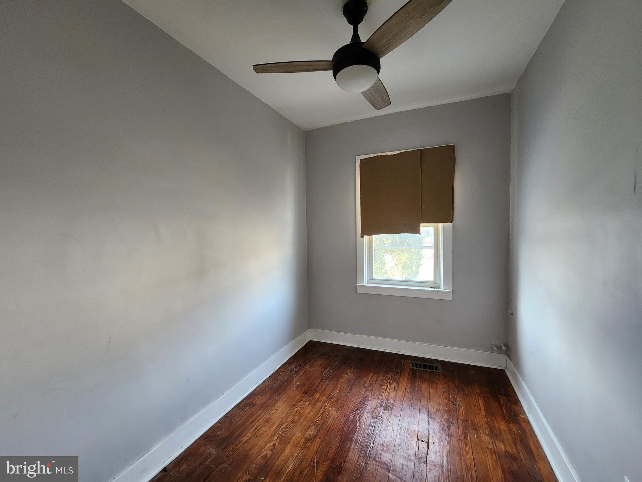 EAST BALTIMORE MIDWAY - Residential