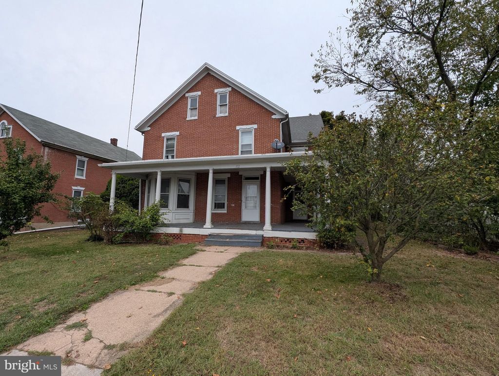 Photo of 102 E York Street, BIGLERVILLE, PA 17307 (MLS # PAAD2019960)