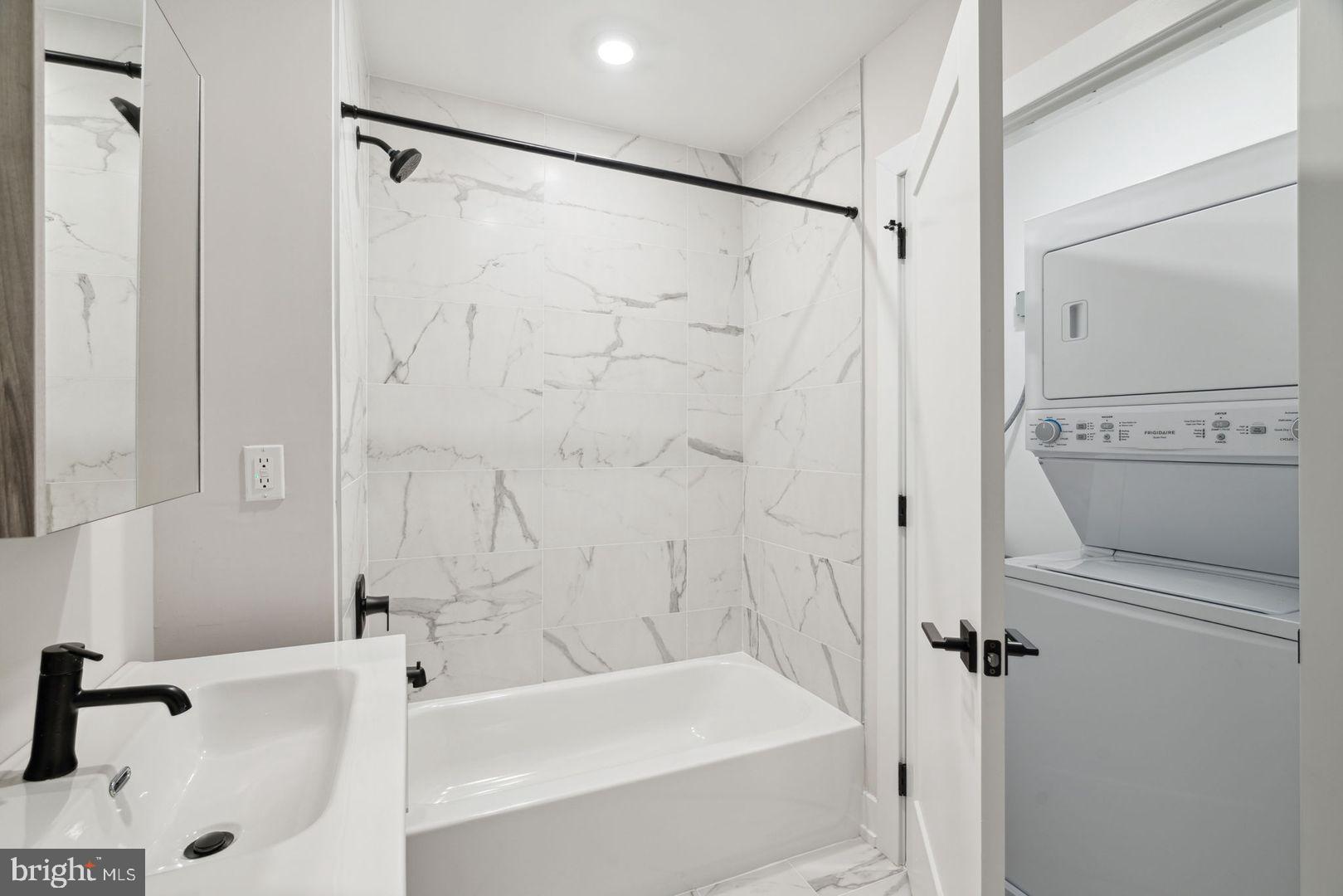 SOUTH KENSINGTON - Residential Lease