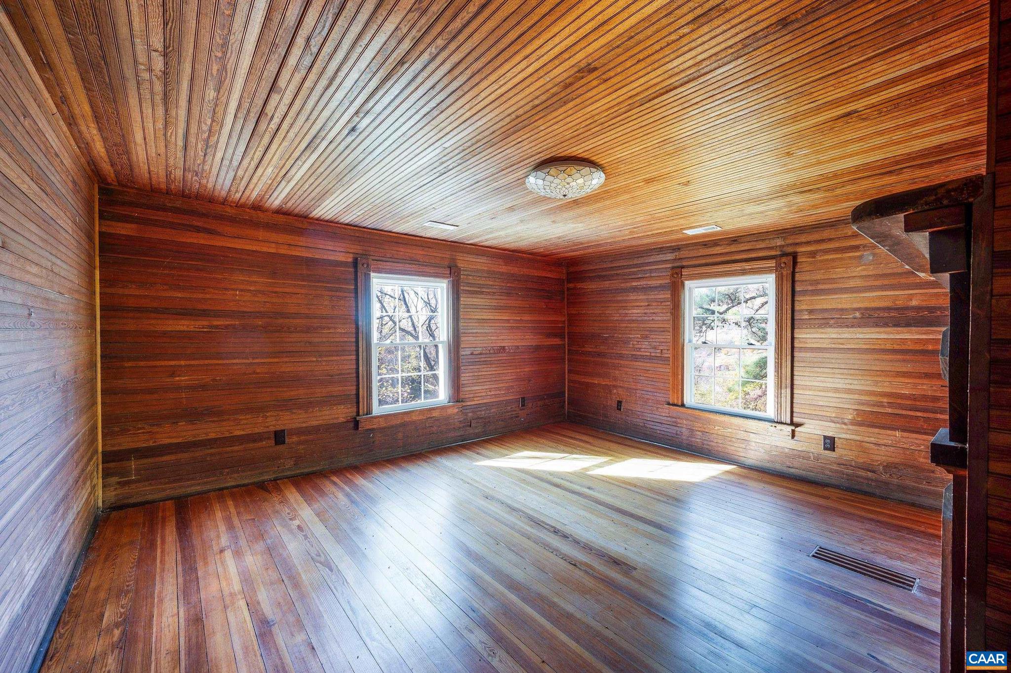 ROSELAND - Residential