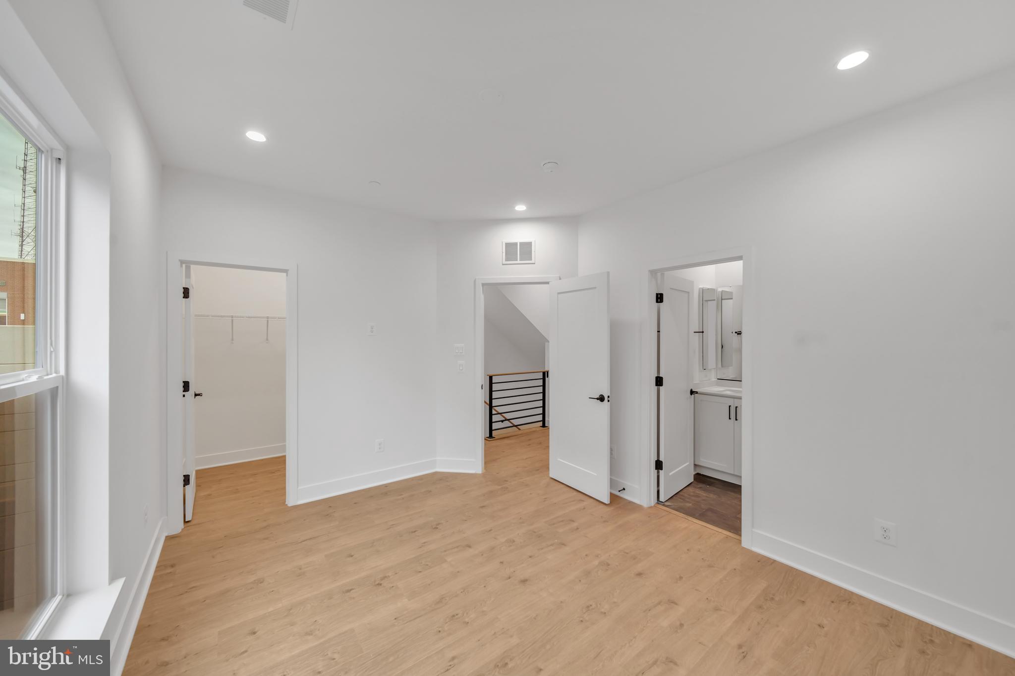 WESTBARD SQUARE - Residential