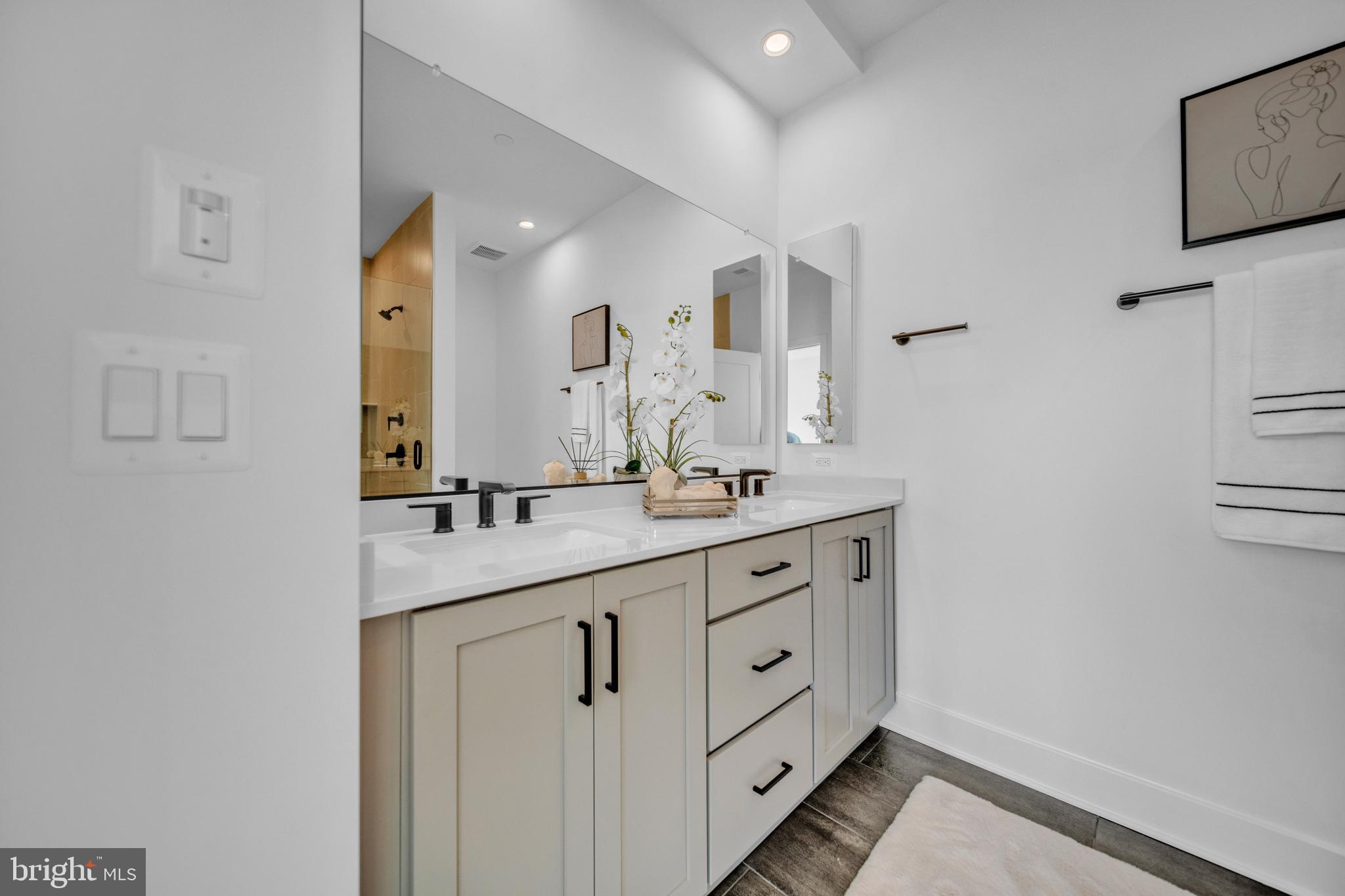 WESTBARD SQUARE - Residential