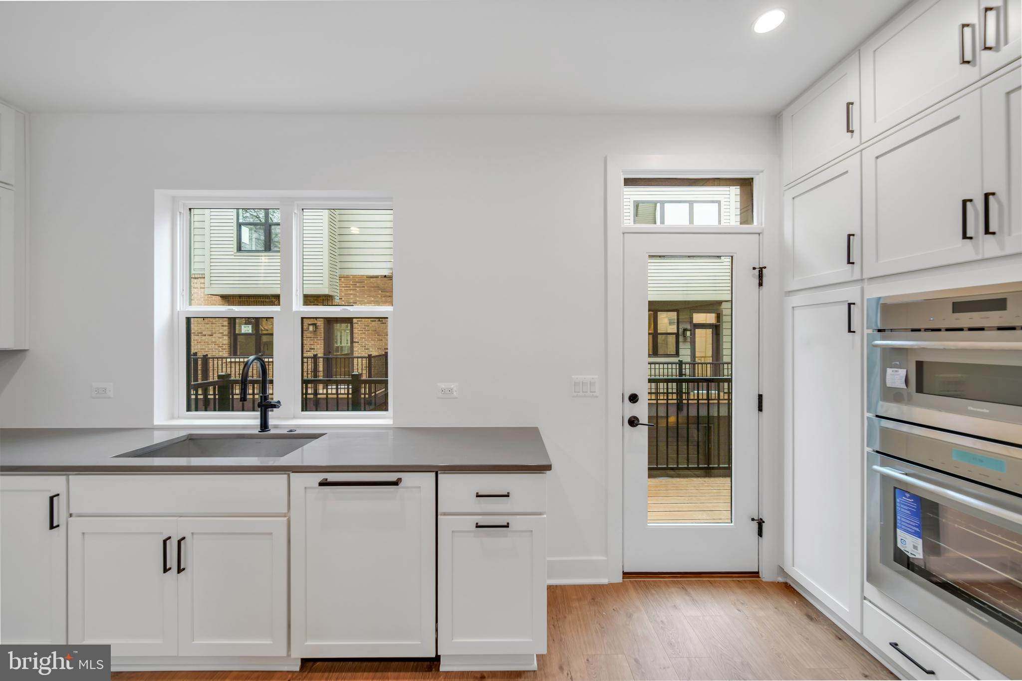 WESTBARD SQUARE - Residential