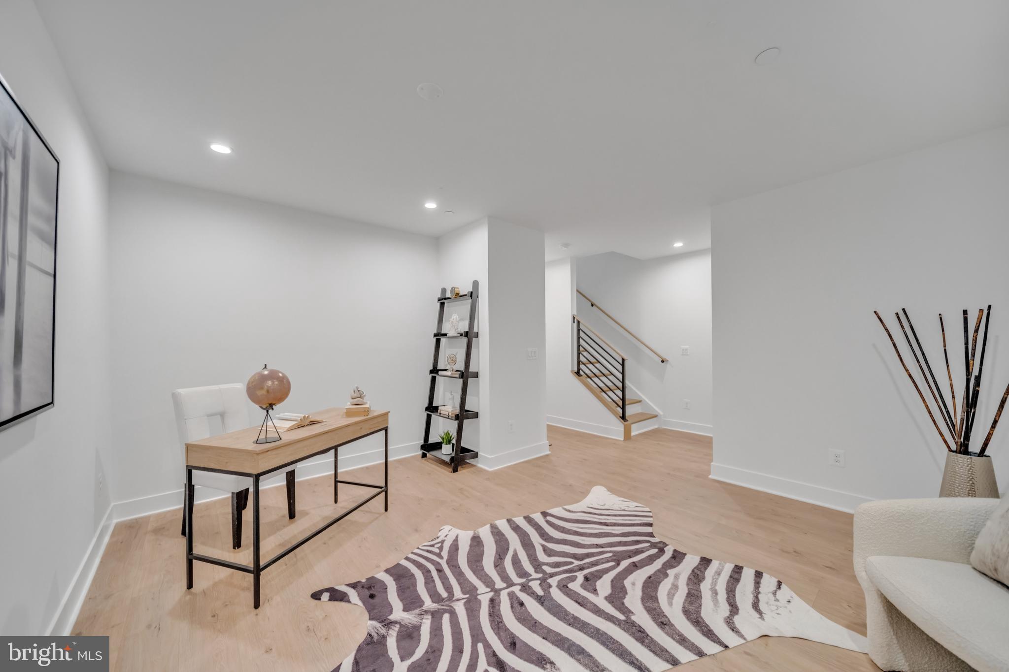 WESTBARD SQUARE - Residential