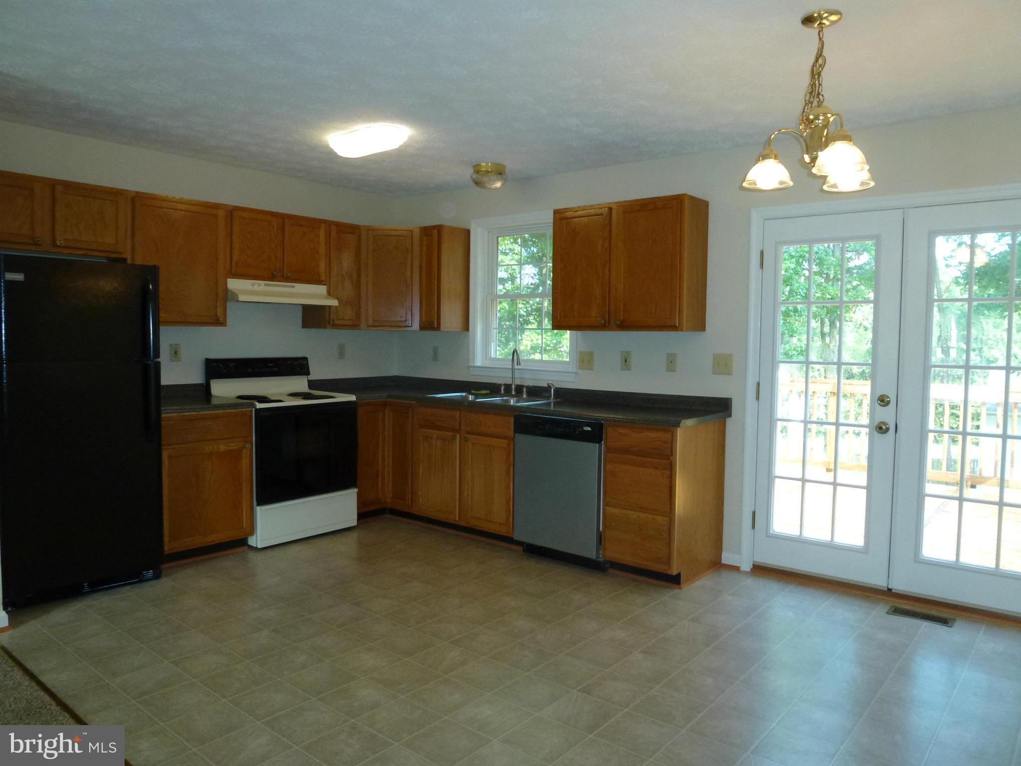 FALCON RIDGE - Residential Lease