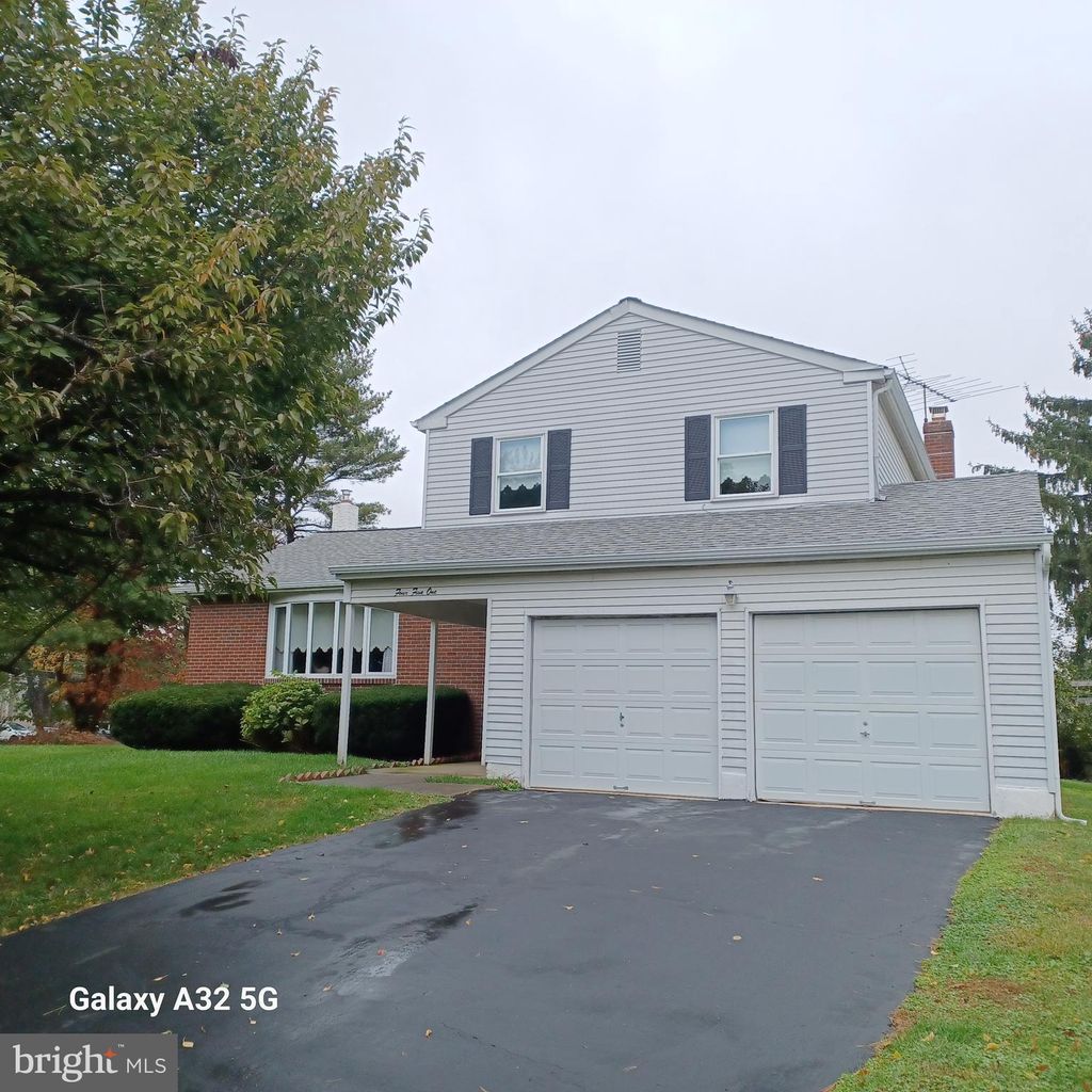 Photo of 451 Twin Streams Drive, WARMINSTER, PA 18974 (MLS # PABU2107542)