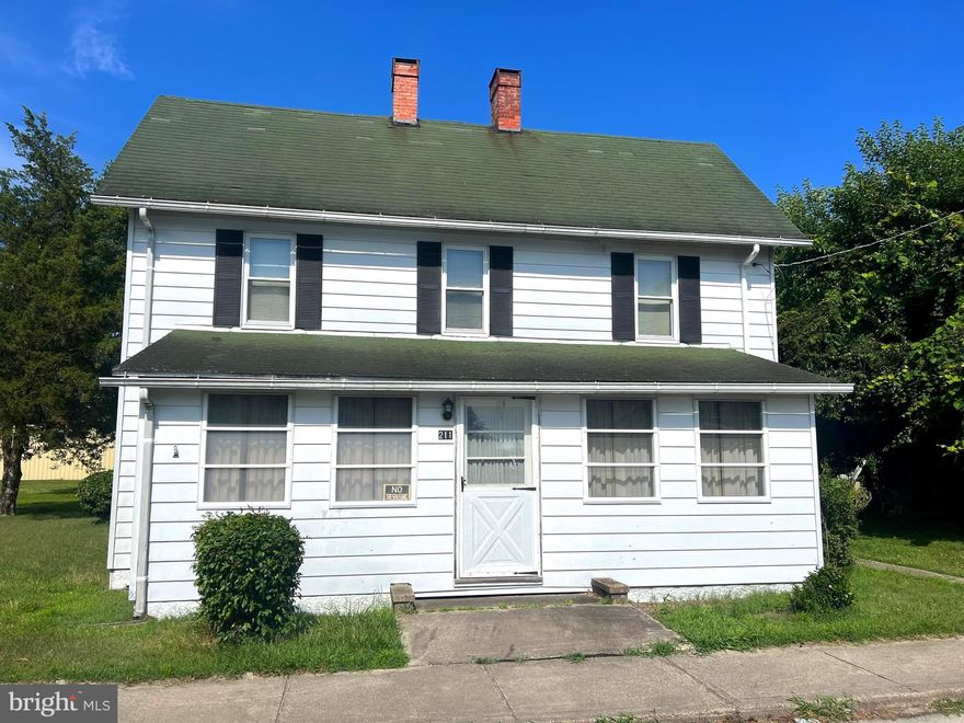 Come put your personal touches on this lovely home located in Mardela Springs! This charming house has so much potential as a full time residence, investment property, or vacation spot. Located close to Route 50, you're only a short distance from Salisbury, Berlin, and Ocean City. Property includes two deeded lots that could potentially be subdivided. Buyer and buyer's agent to verify if second lot is buildable. Home sold AS-IS.

More photos to come!