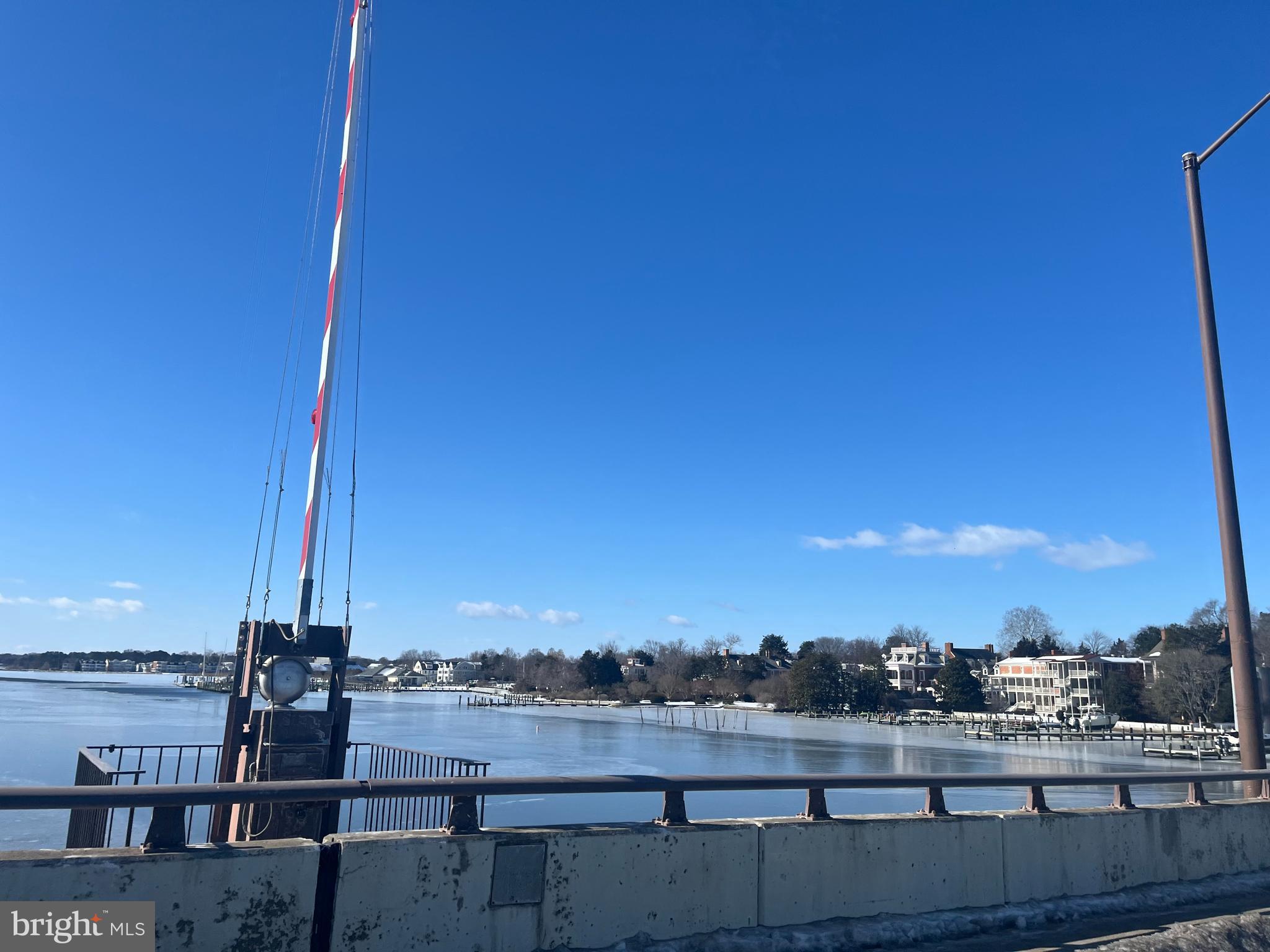 GOOSE HOLLOW - Residential