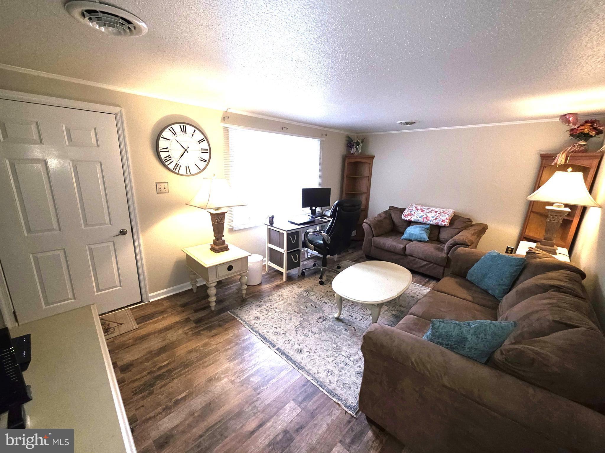 GOOSE HOLLOW - Residential