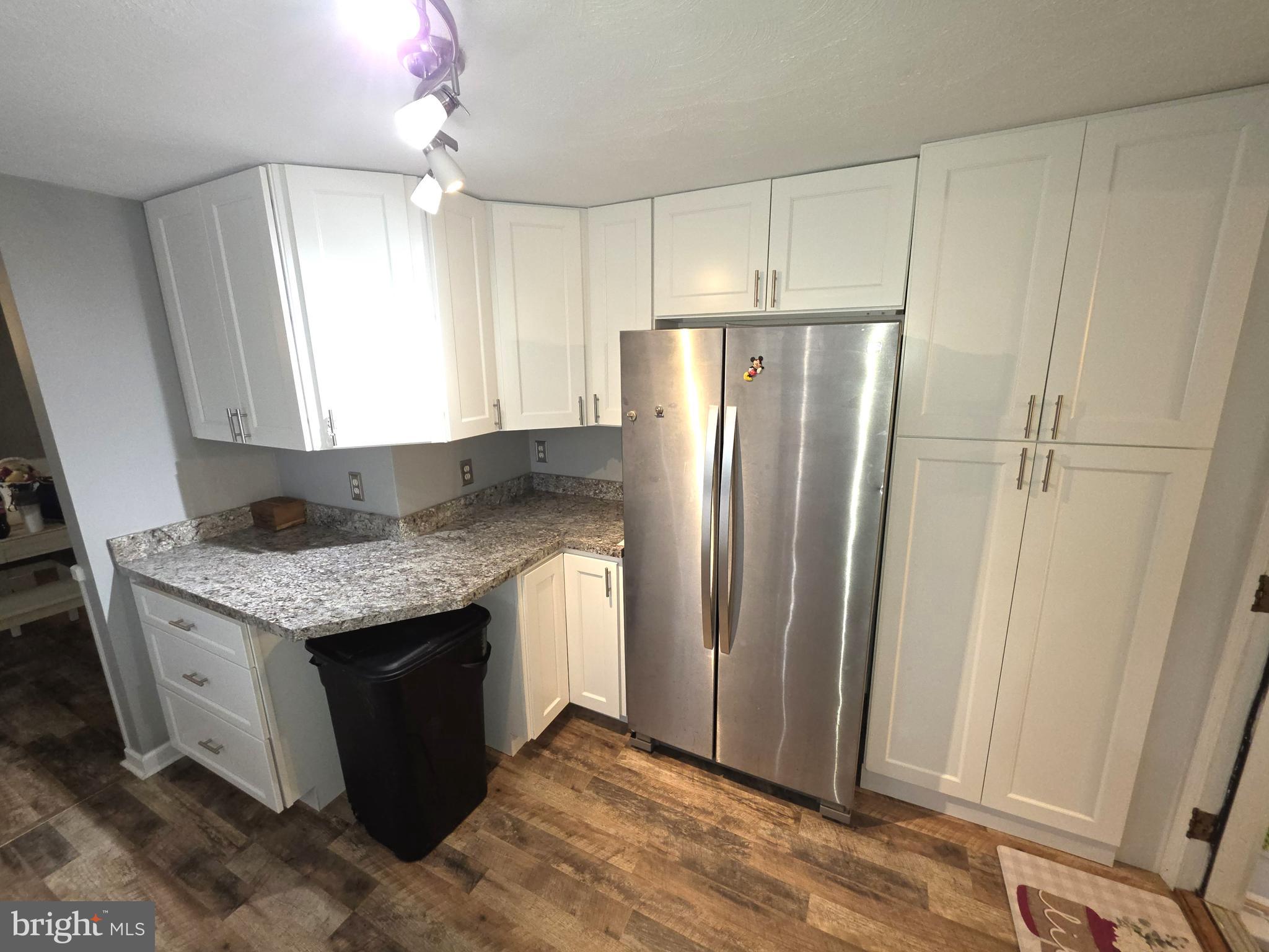 GOOSE HOLLOW - Residential