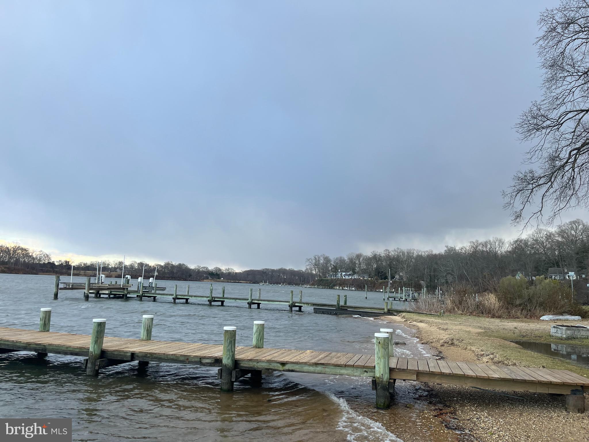 GOOSE HOLLOW - Residential