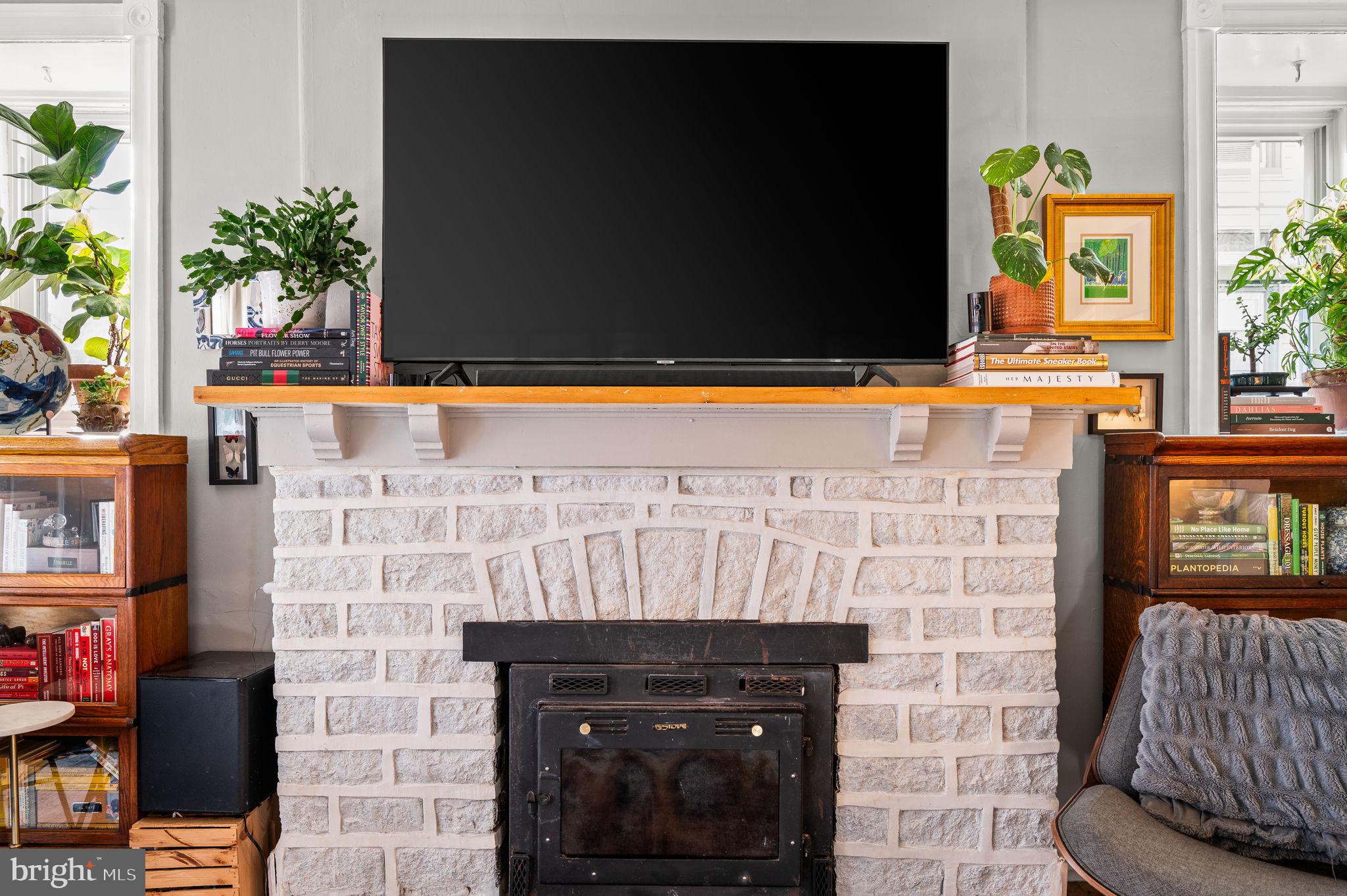 ROXBOROUGH - Residential