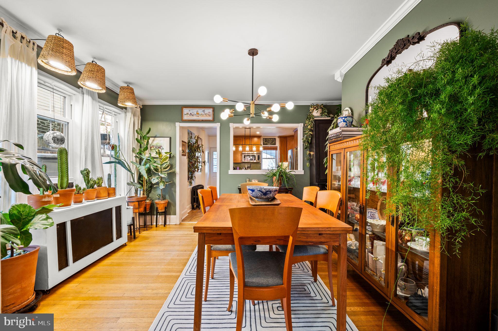 ROXBOROUGH - Residential