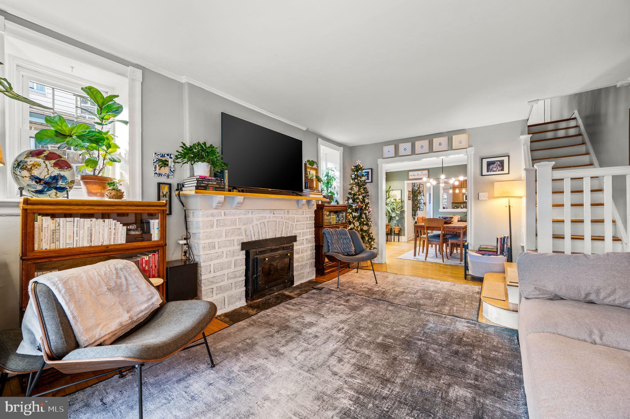 ROXBOROUGH - Residential