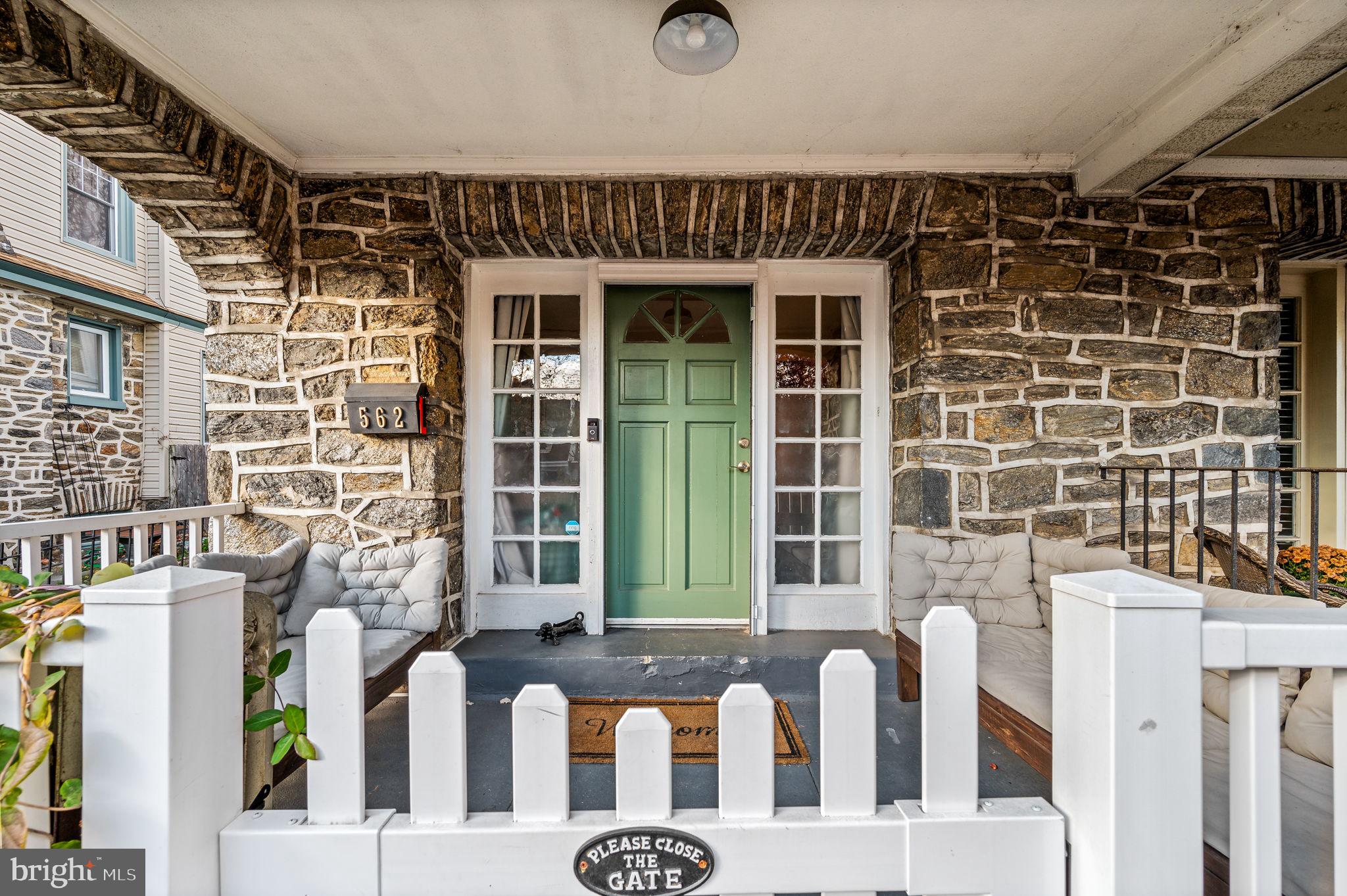 ROXBOROUGH - Residential