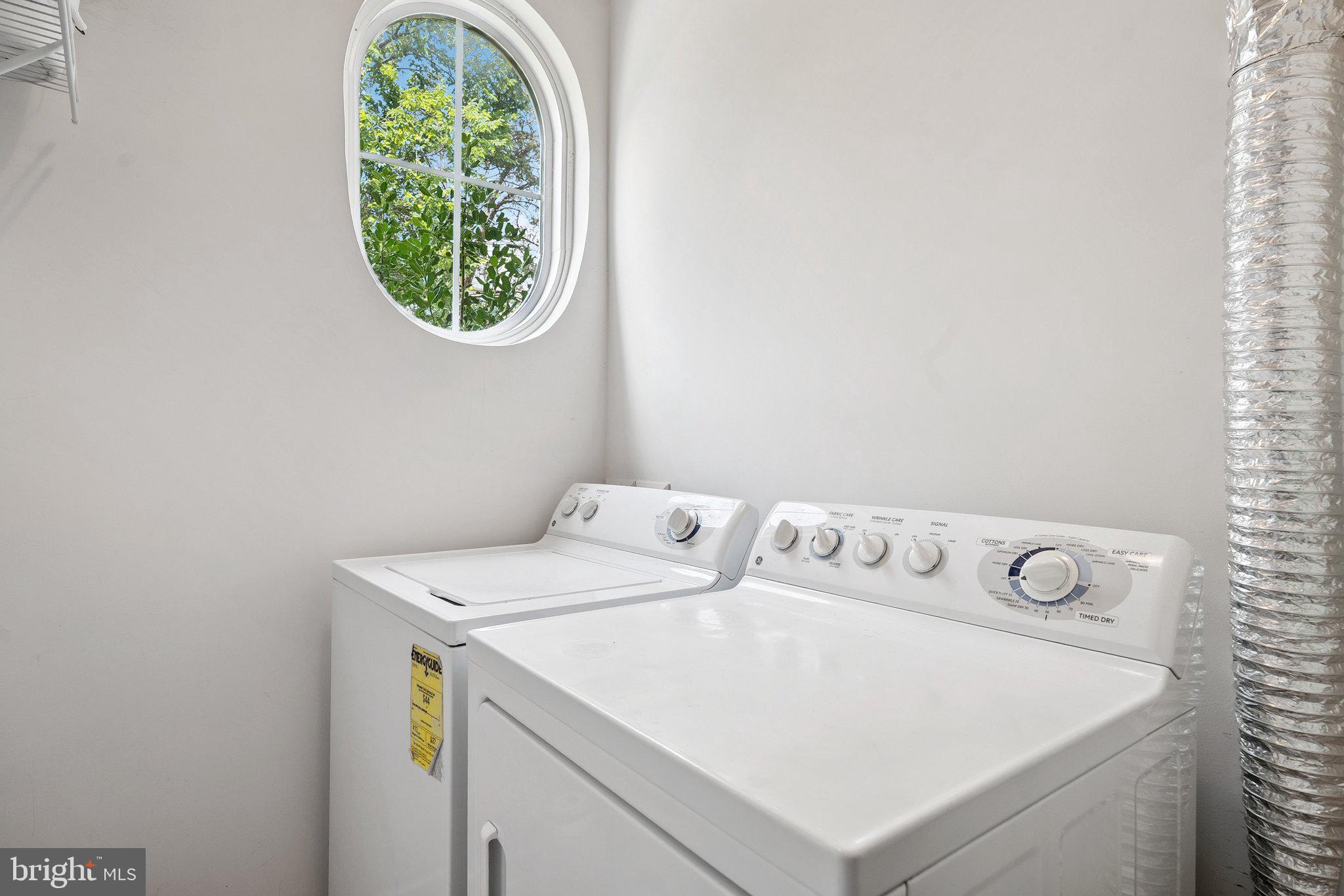 SOUTH RIDING - Residential Lease