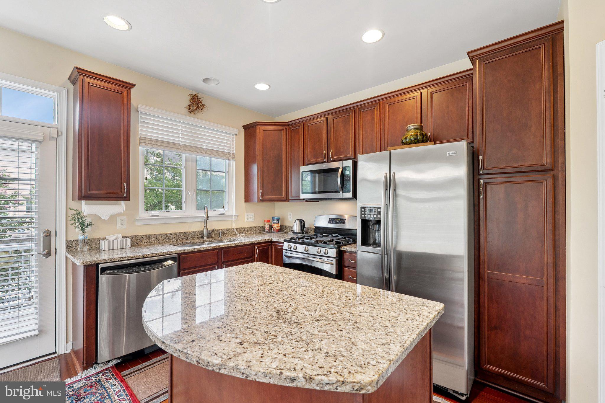 SOUTH RIDING - Residential Lease