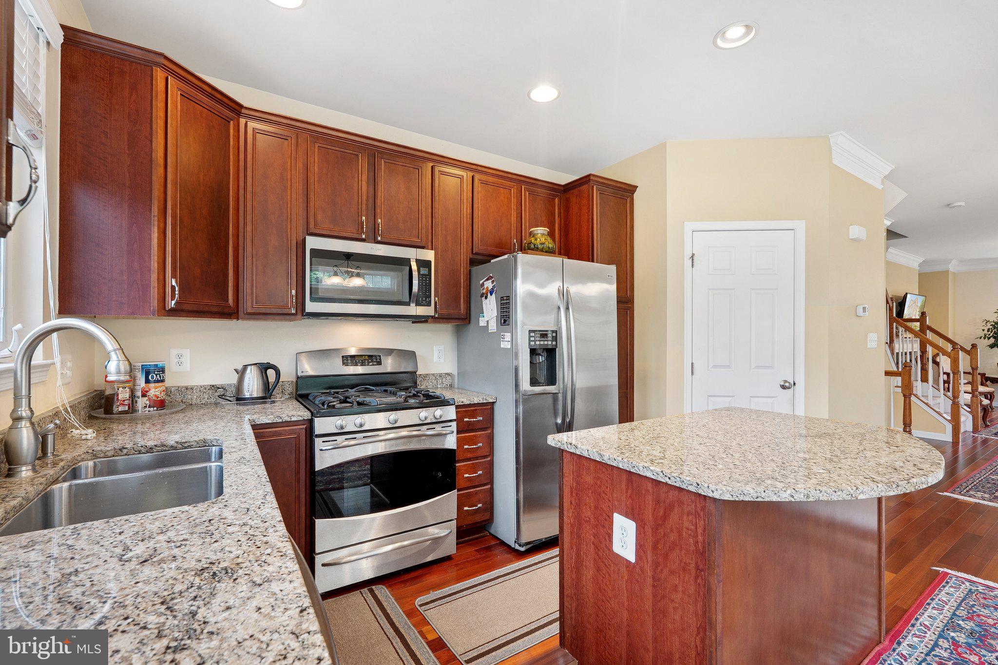 SOUTH RIDING - Residential Lease