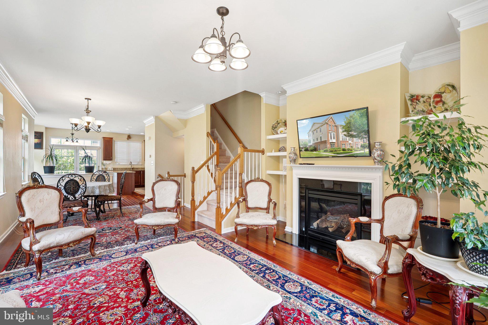 SOUTH RIDING - Residential Lease