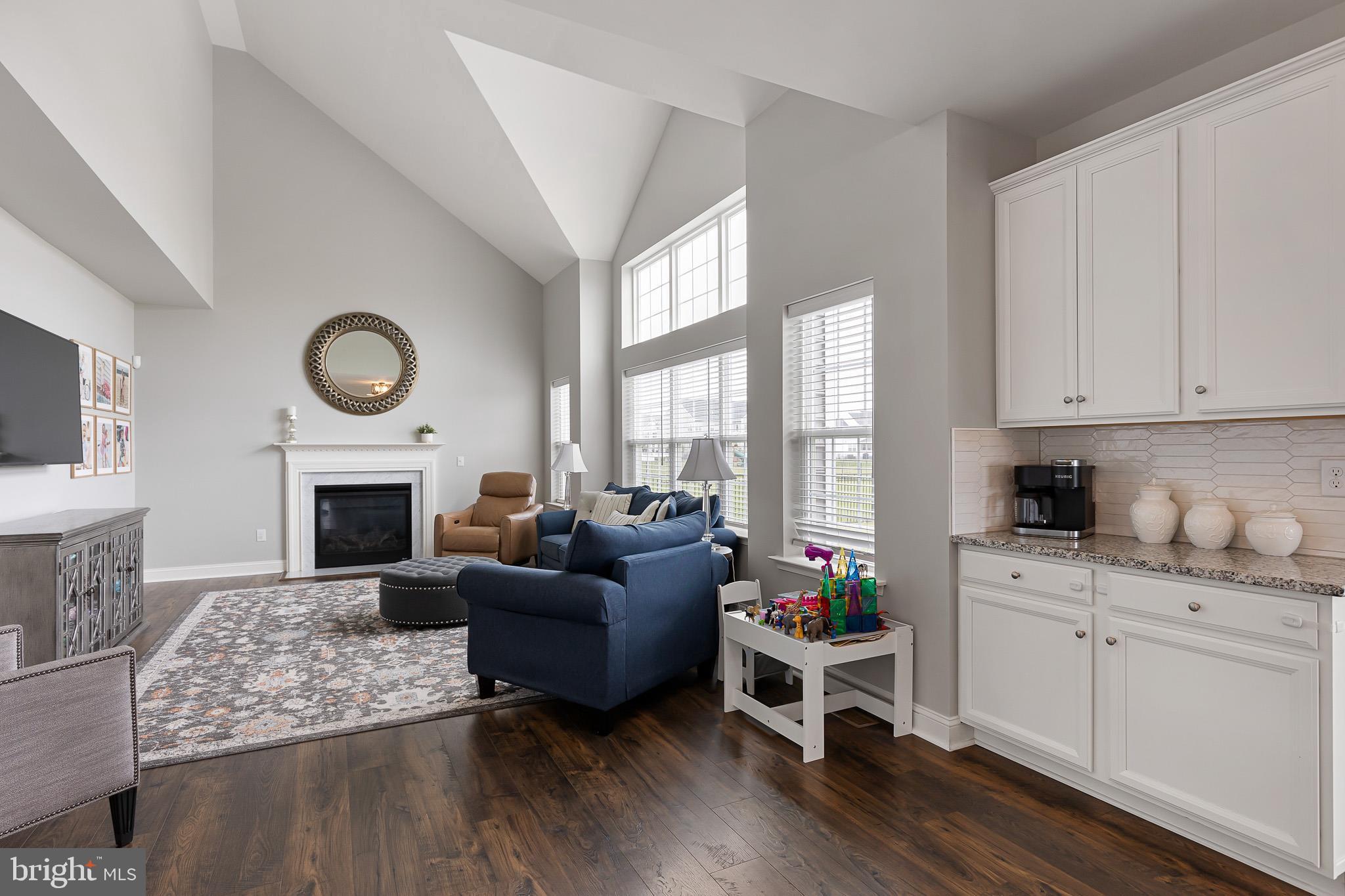 315 CREIGHTON DRIVE