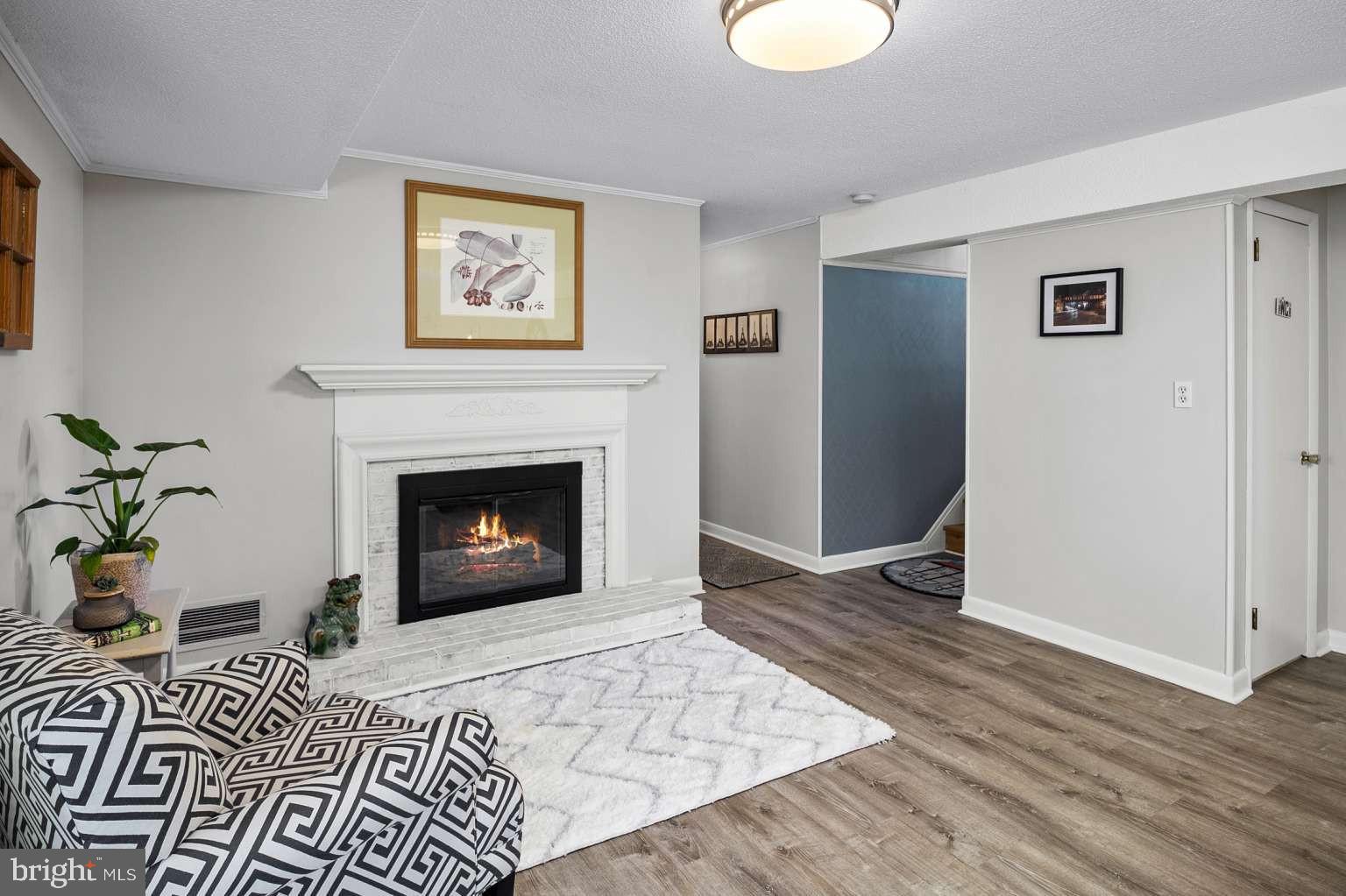 CHATHAM MEWS - Residential