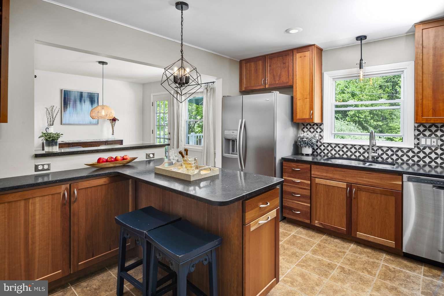 CHATHAM MEWS - Residential