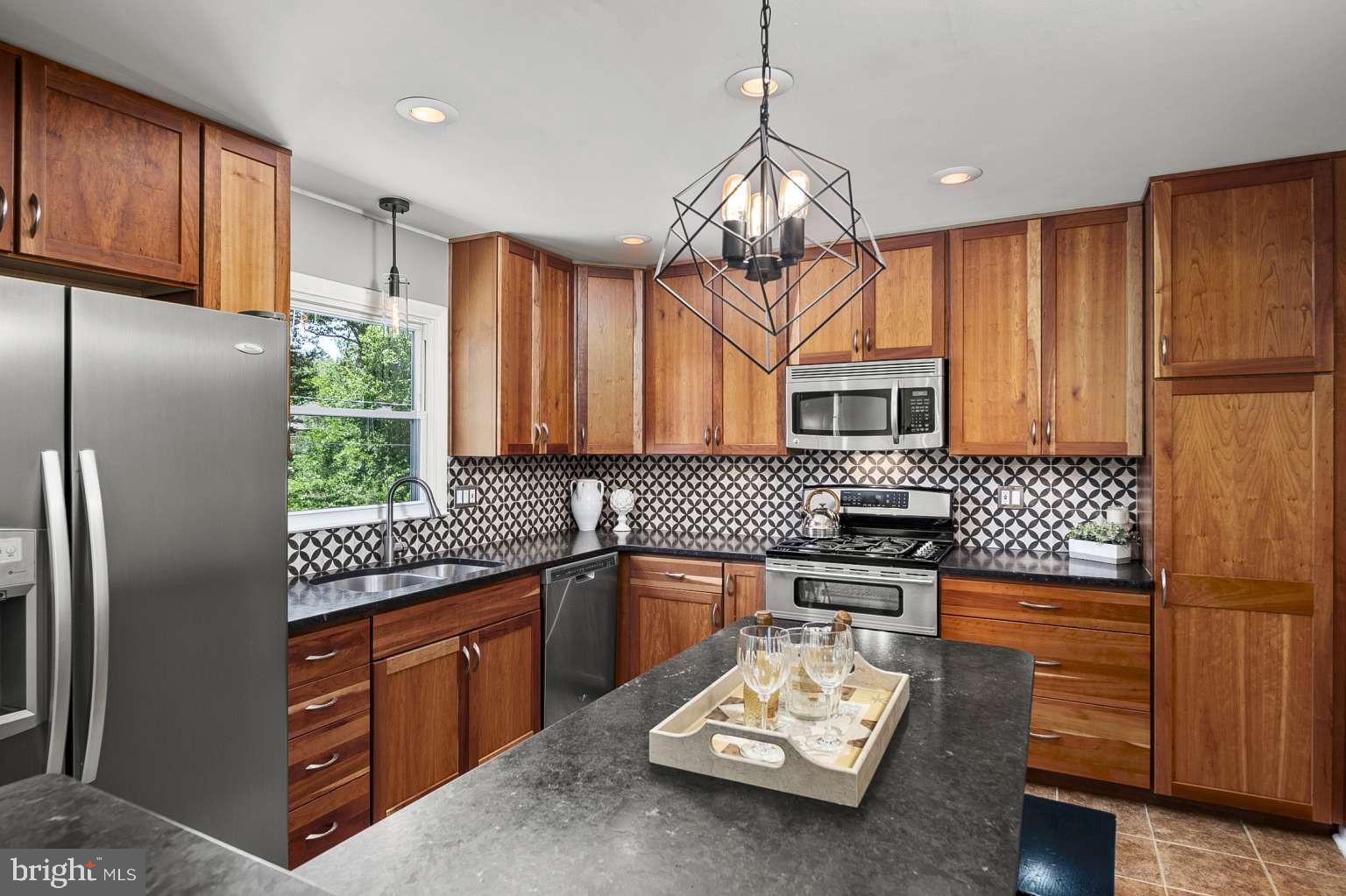 CHATHAM MEWS - Residential