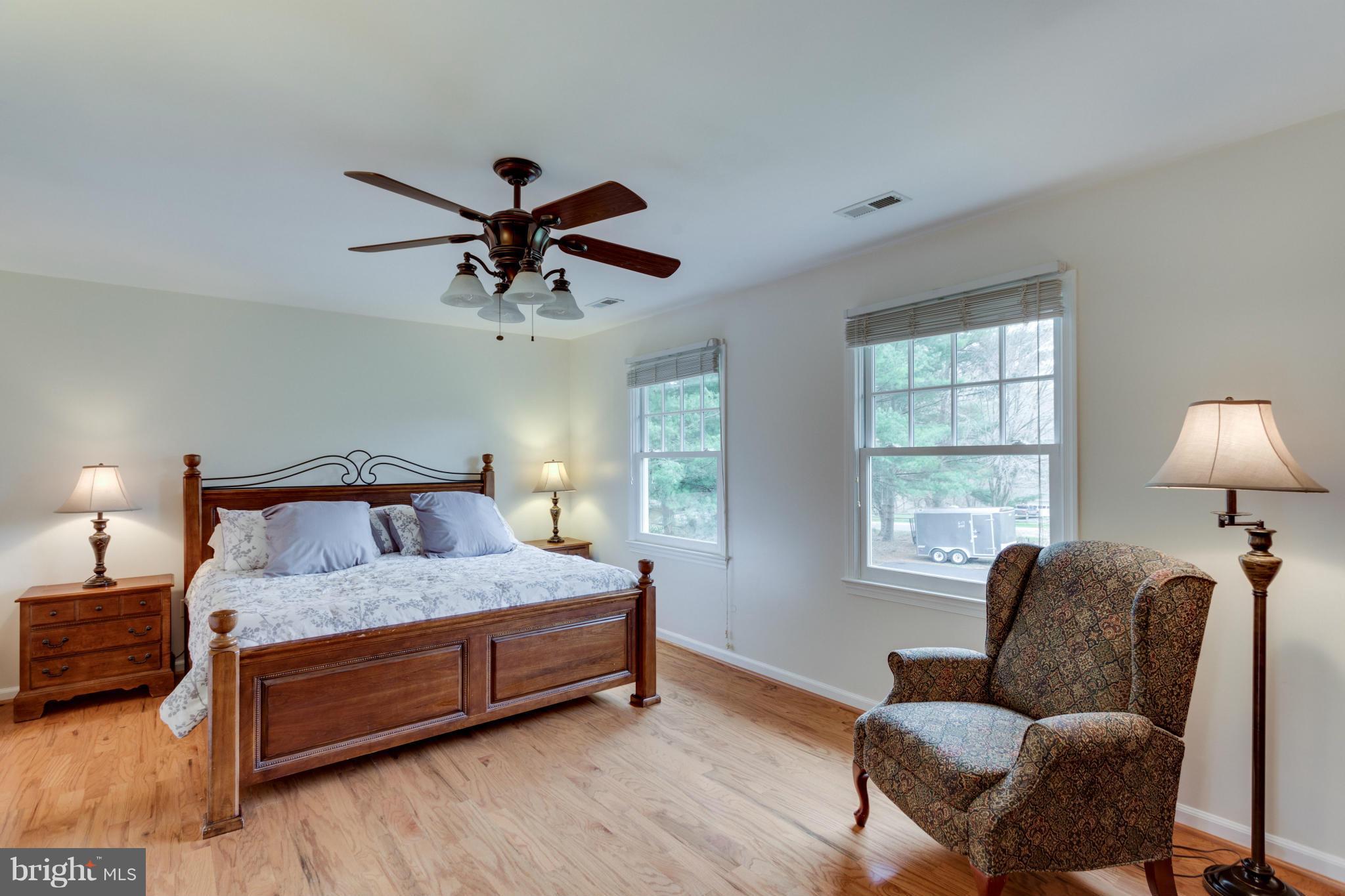 COLCHESTER HUNT - Residential