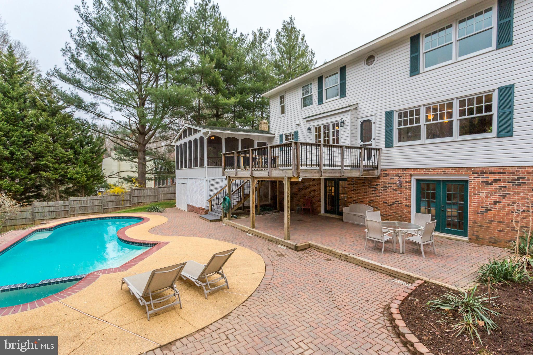 COLCHESTER HUNT - Residential