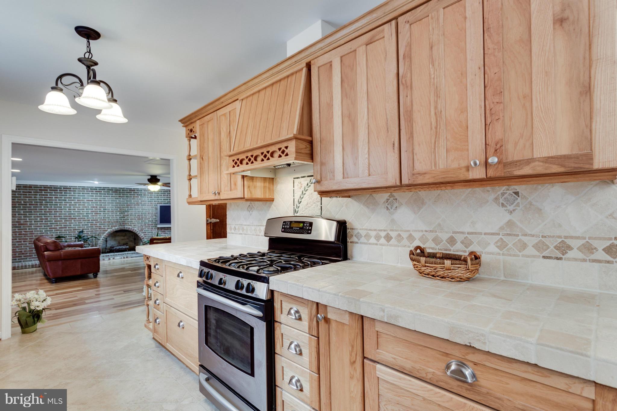 COLCHESTER HUNT - Residential