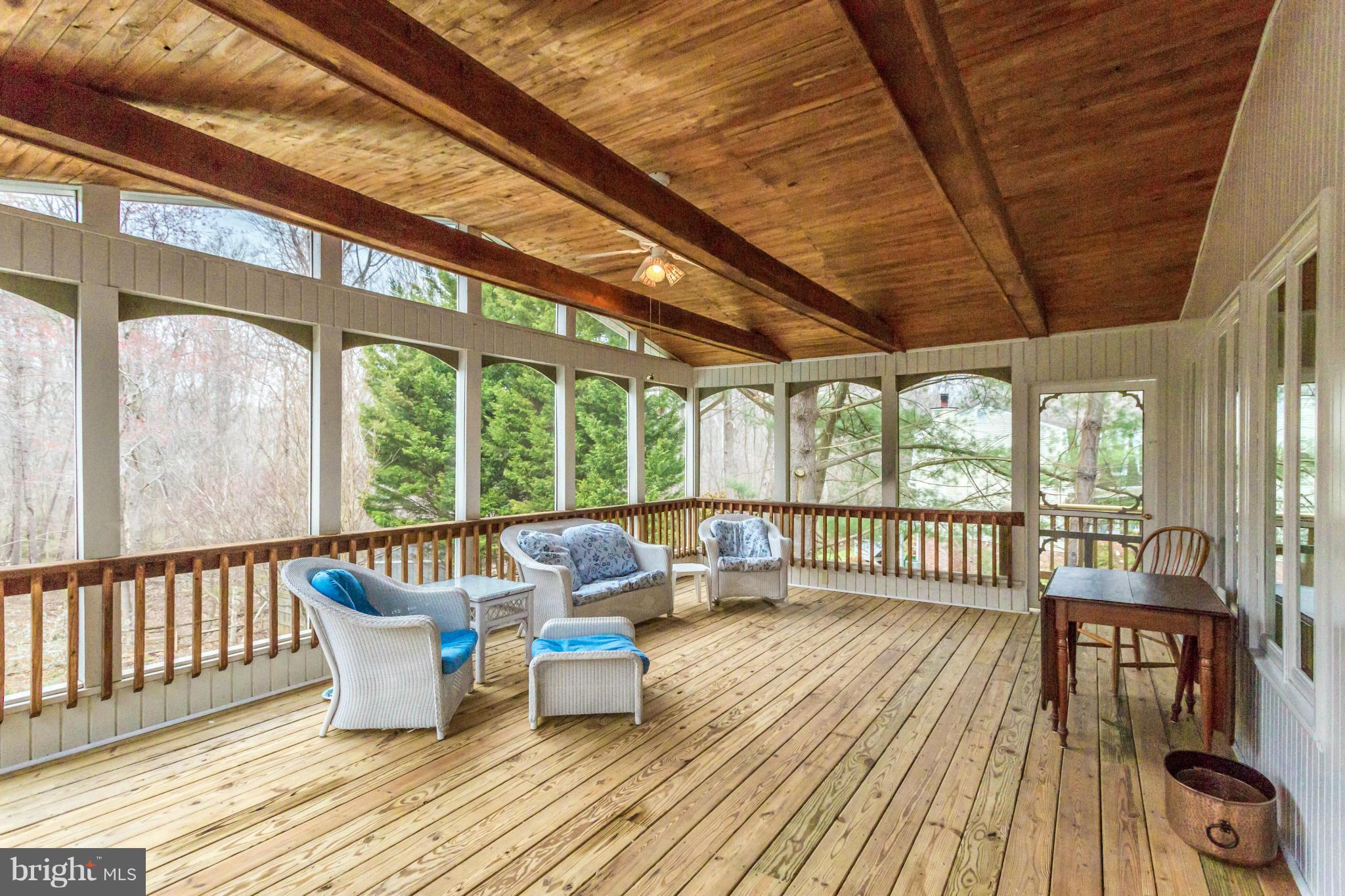 COLCHESTER HUNT - Residential