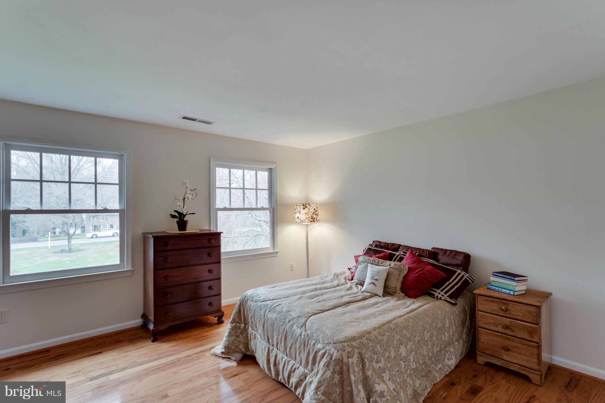 COLCHESTER HUNT - Residential