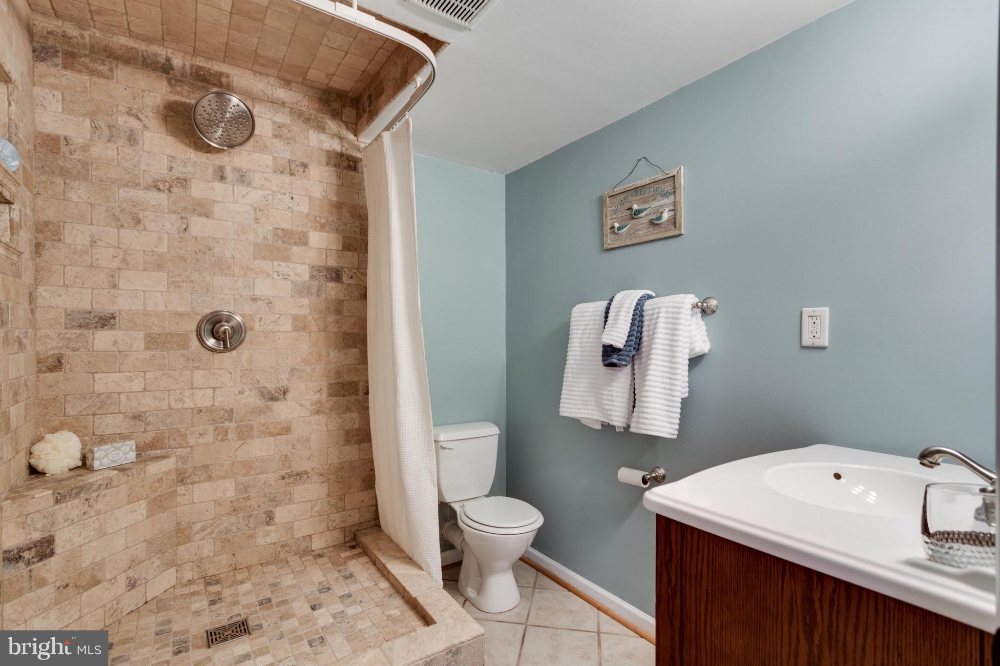 COLCHESTER HUNT - Residential