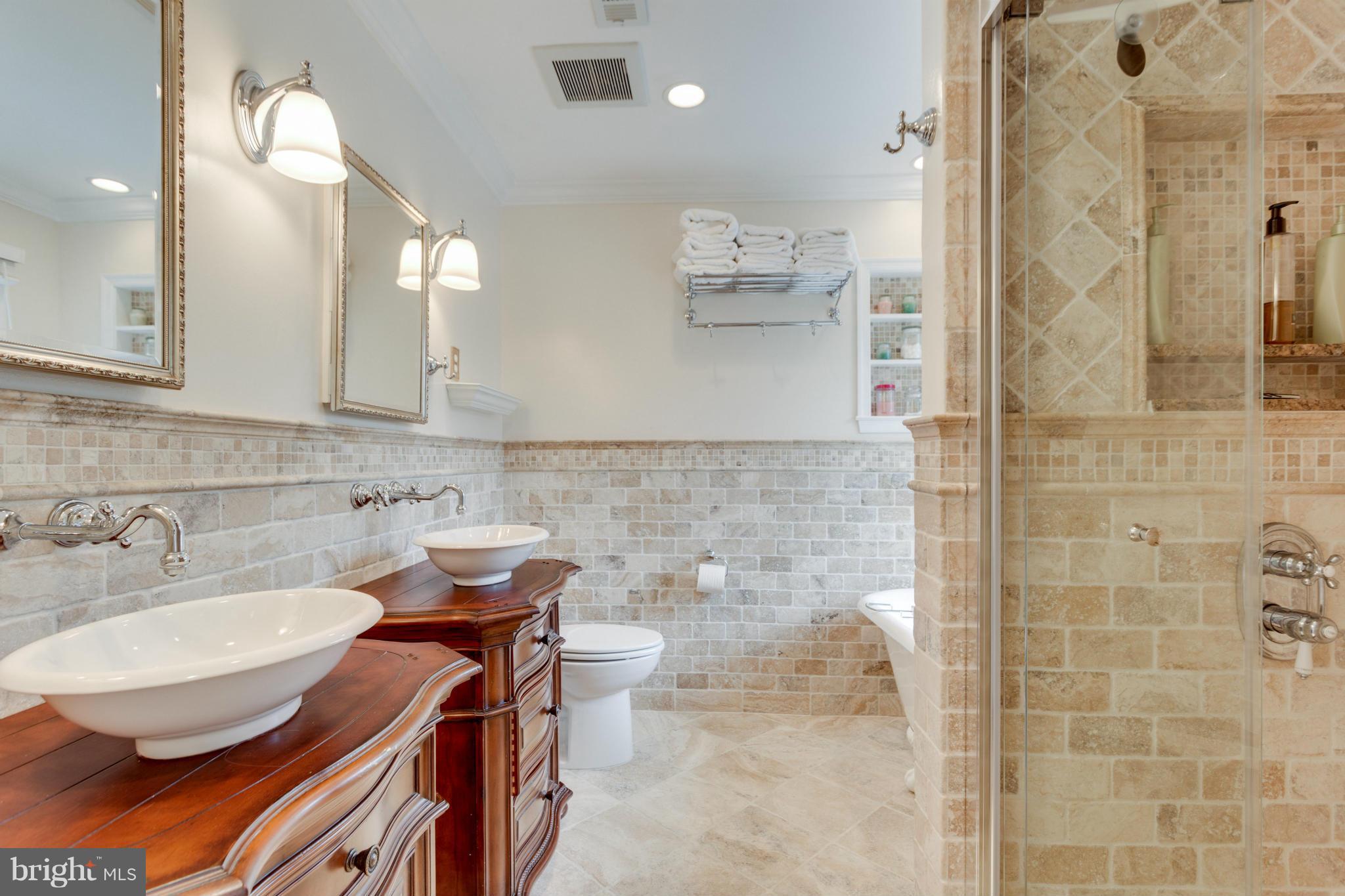 COLCHESTER HUNT - Residential