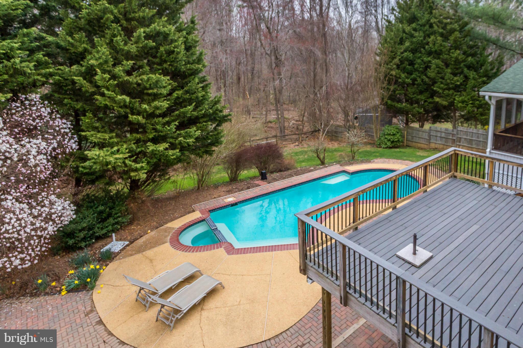 COLCHESTER HUNT - Residential