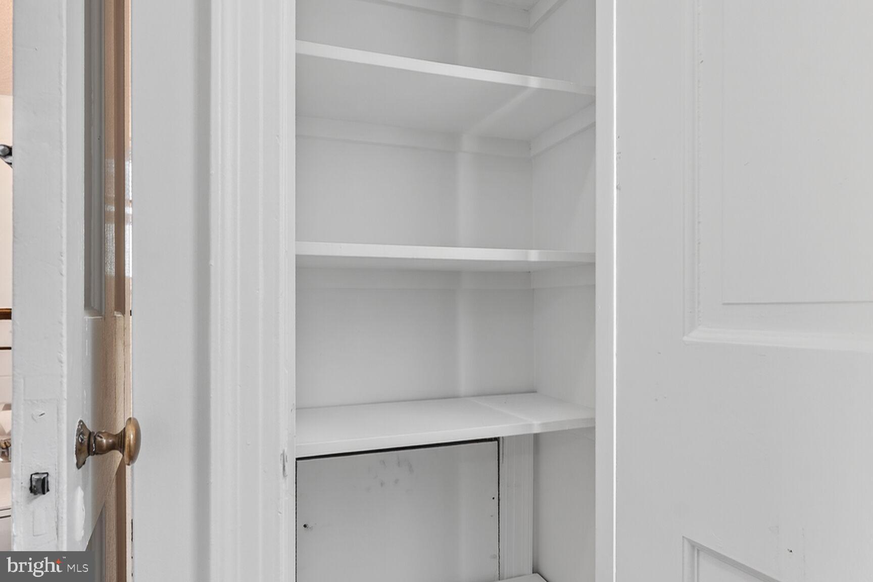 ARLINGTON HEIGHTS - Residential