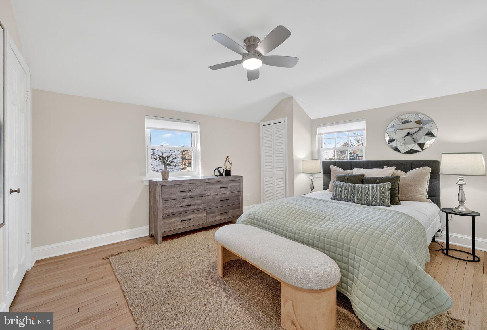 ARLINGTON HEIGHTS - Residential