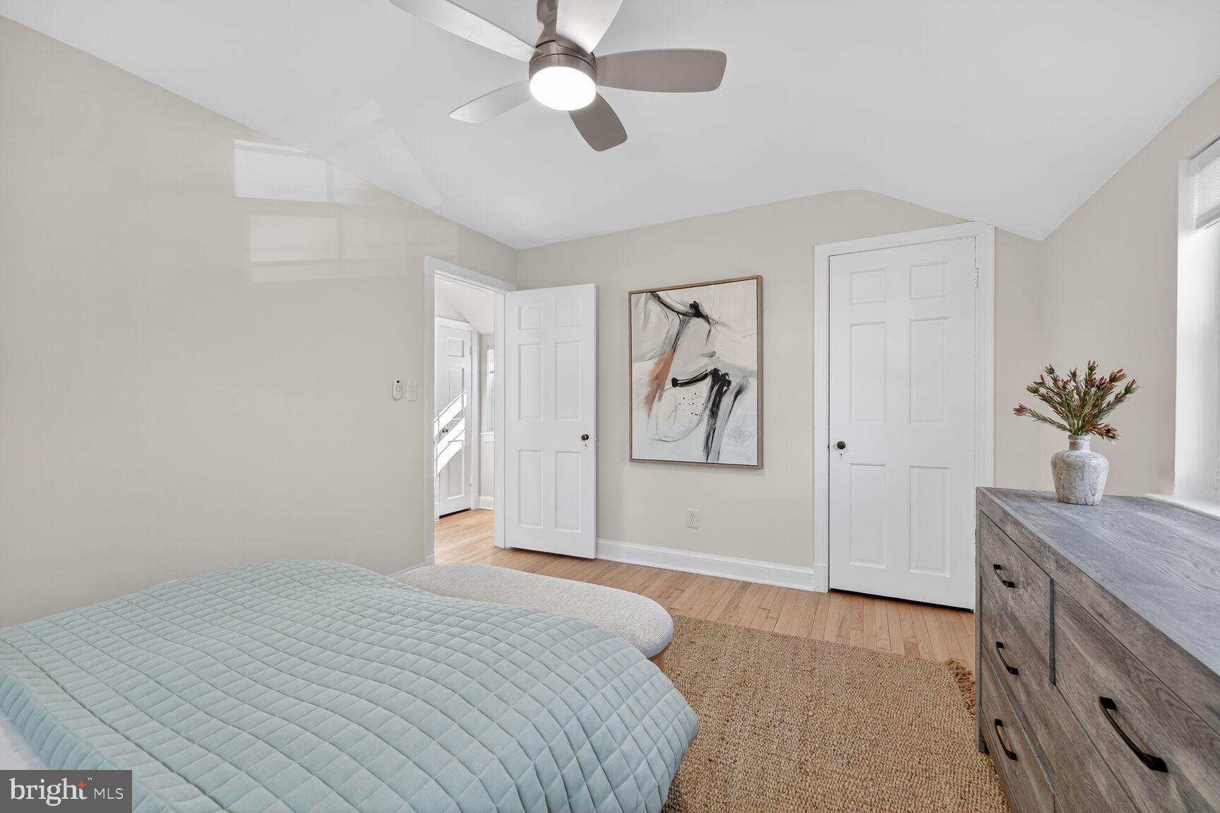 ARLINGTON HEIGHTS - Residential