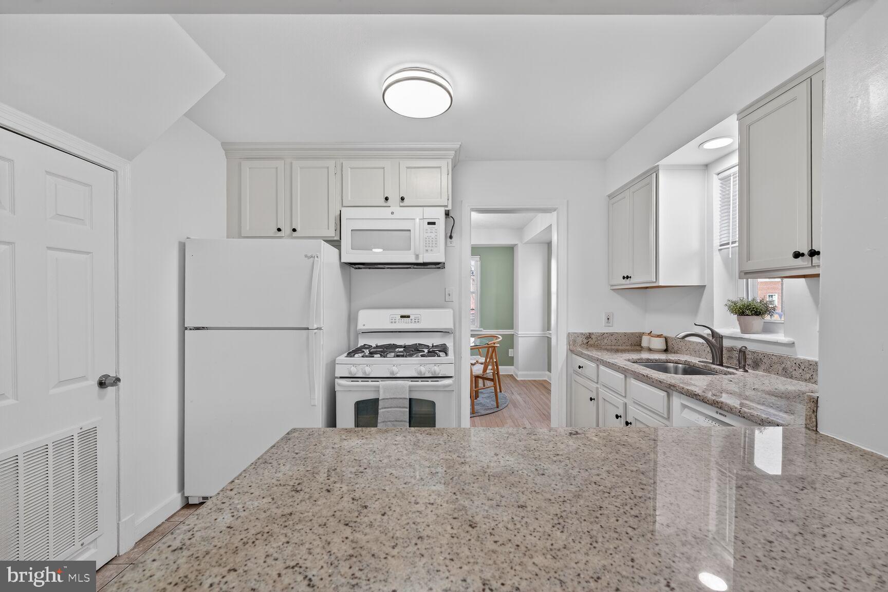 ARLINGTON HEIGHTS - Residential