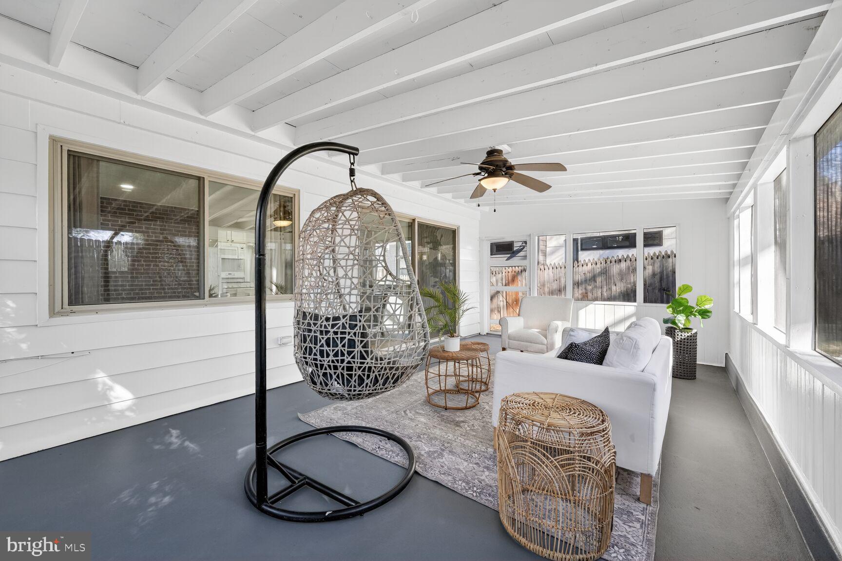 ARLINGTON HEIGHTS - Residential