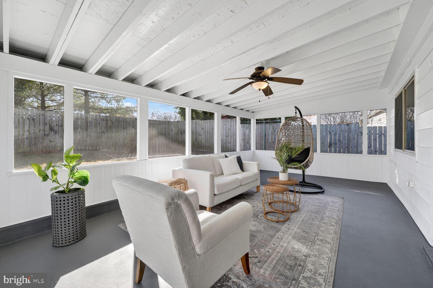 ARLINGTON HEIGHTS - Residential