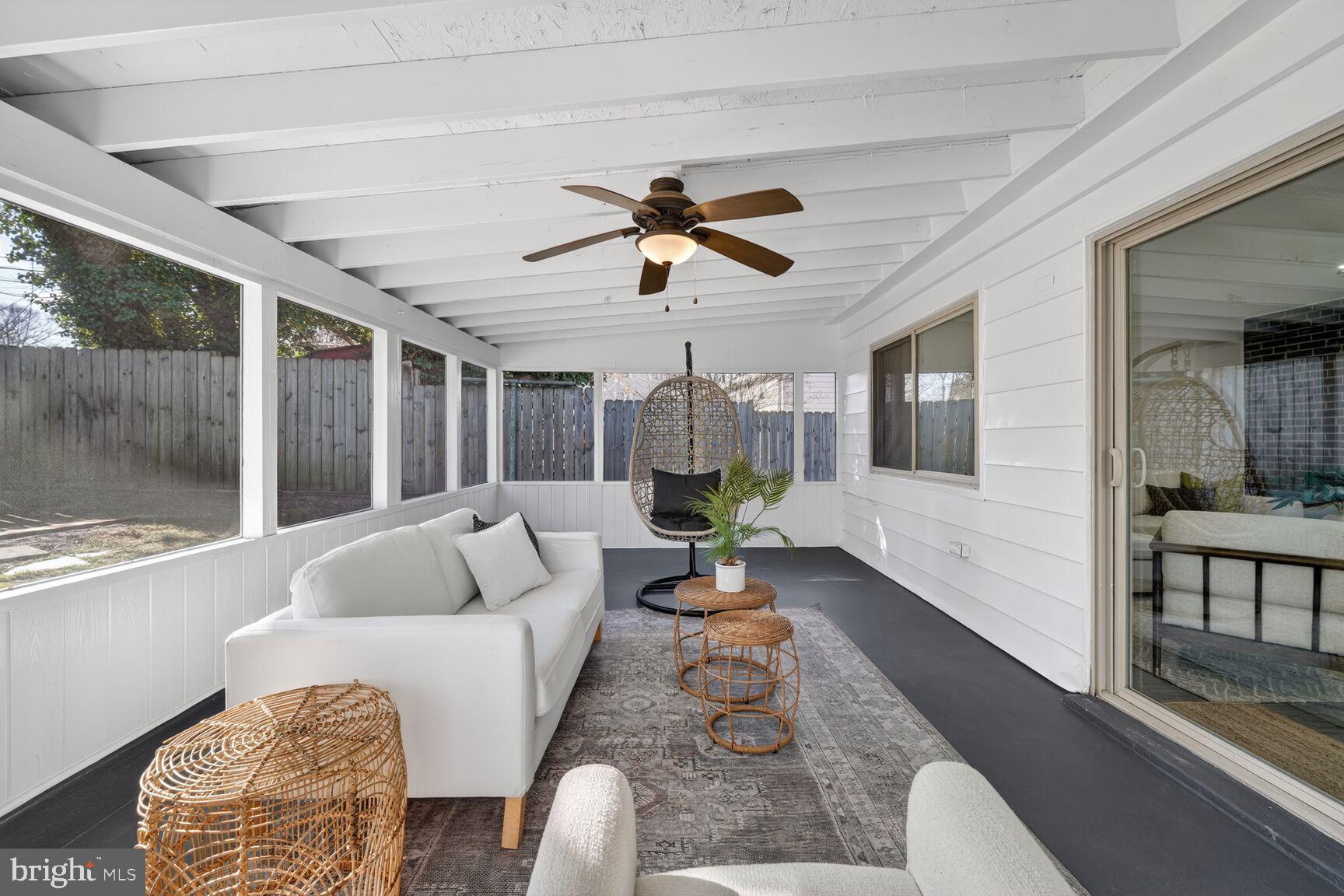 ARLINGTON HEIGHTS - Residential