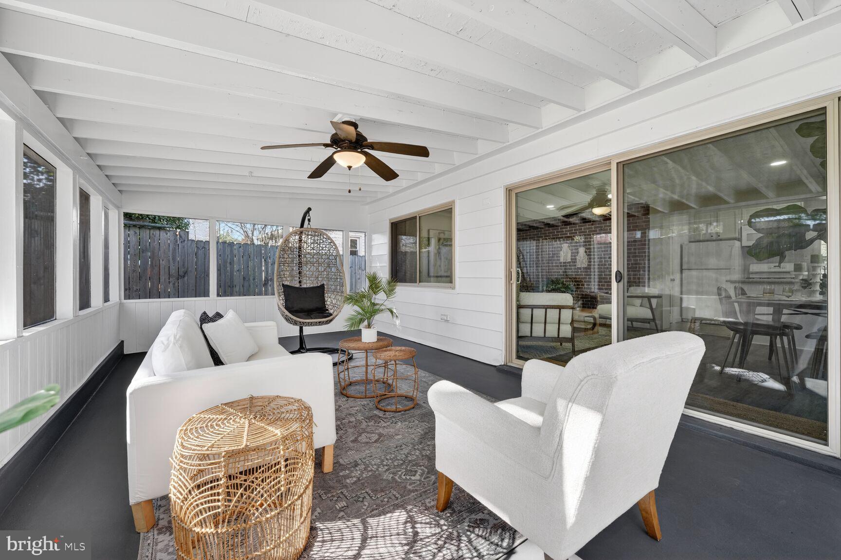 ARLINGTON HEIGHTS - Residential