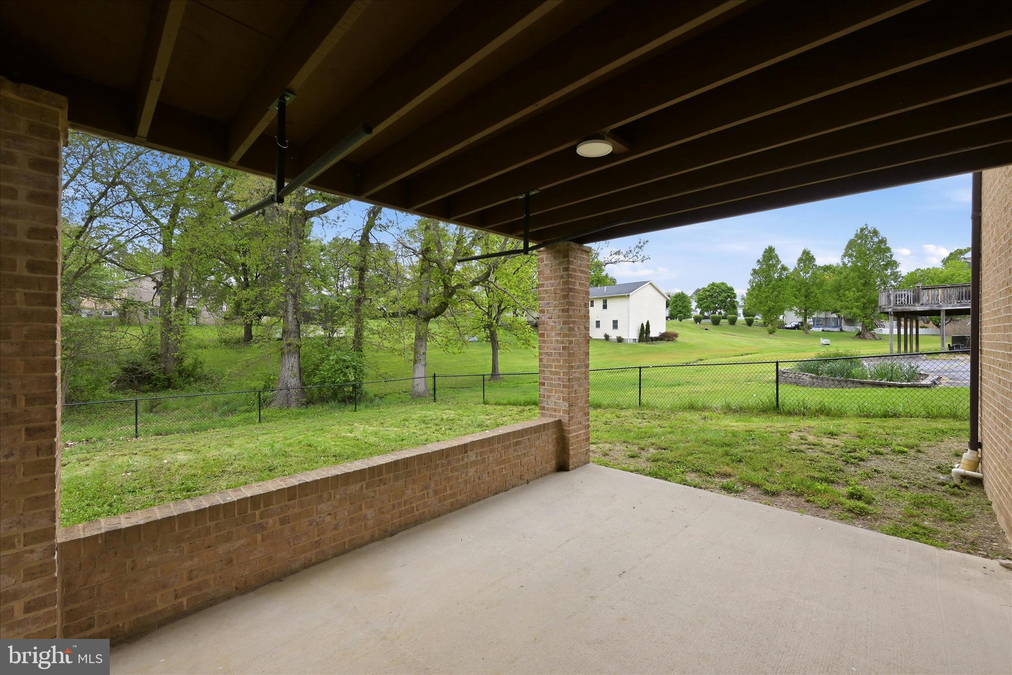 MOUNTAIN VIEW ACRES - Residential