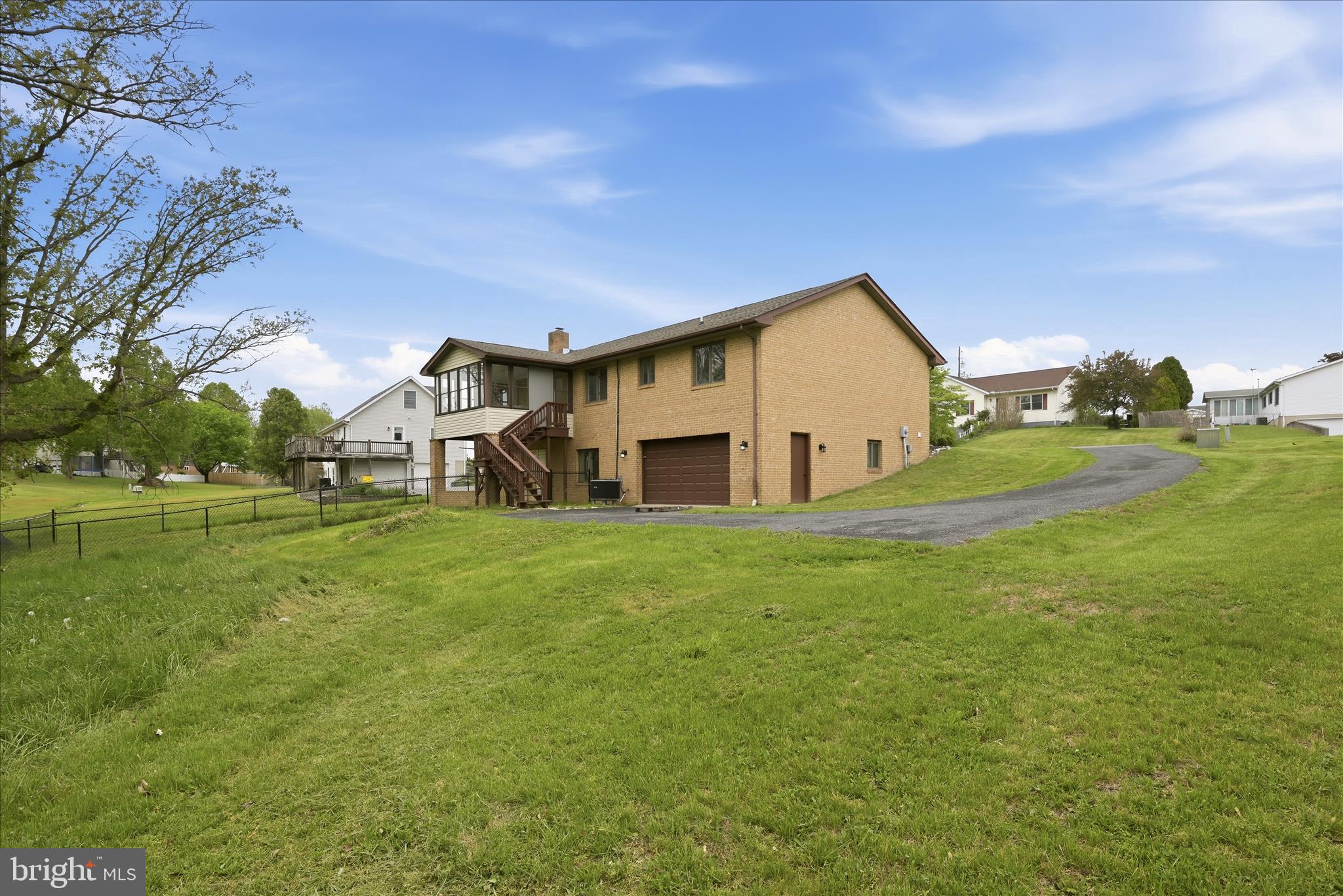 MOUNTAIN VIEW ACRES - Residential
