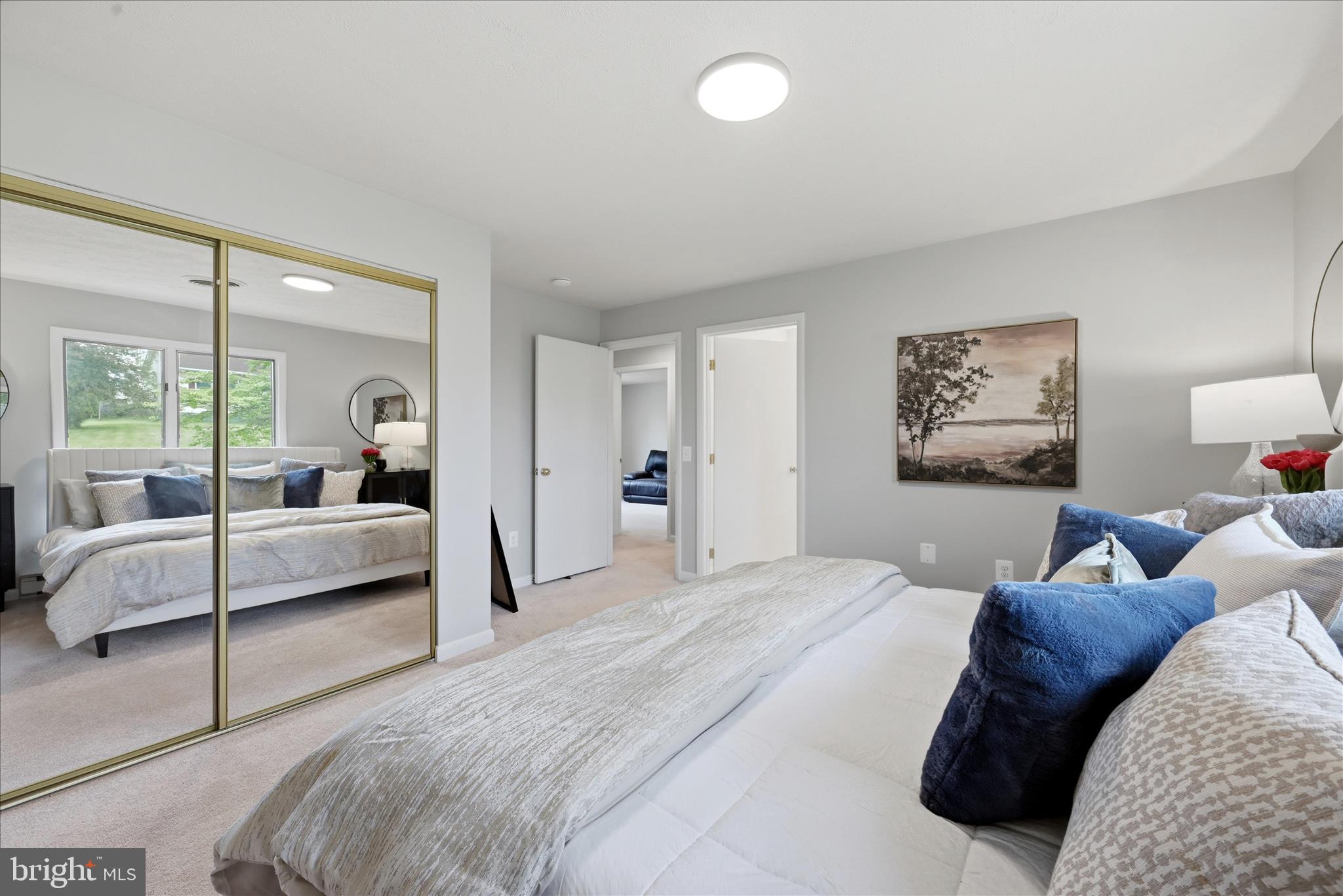 MOUNTAIN VIEW ACRES - Residential