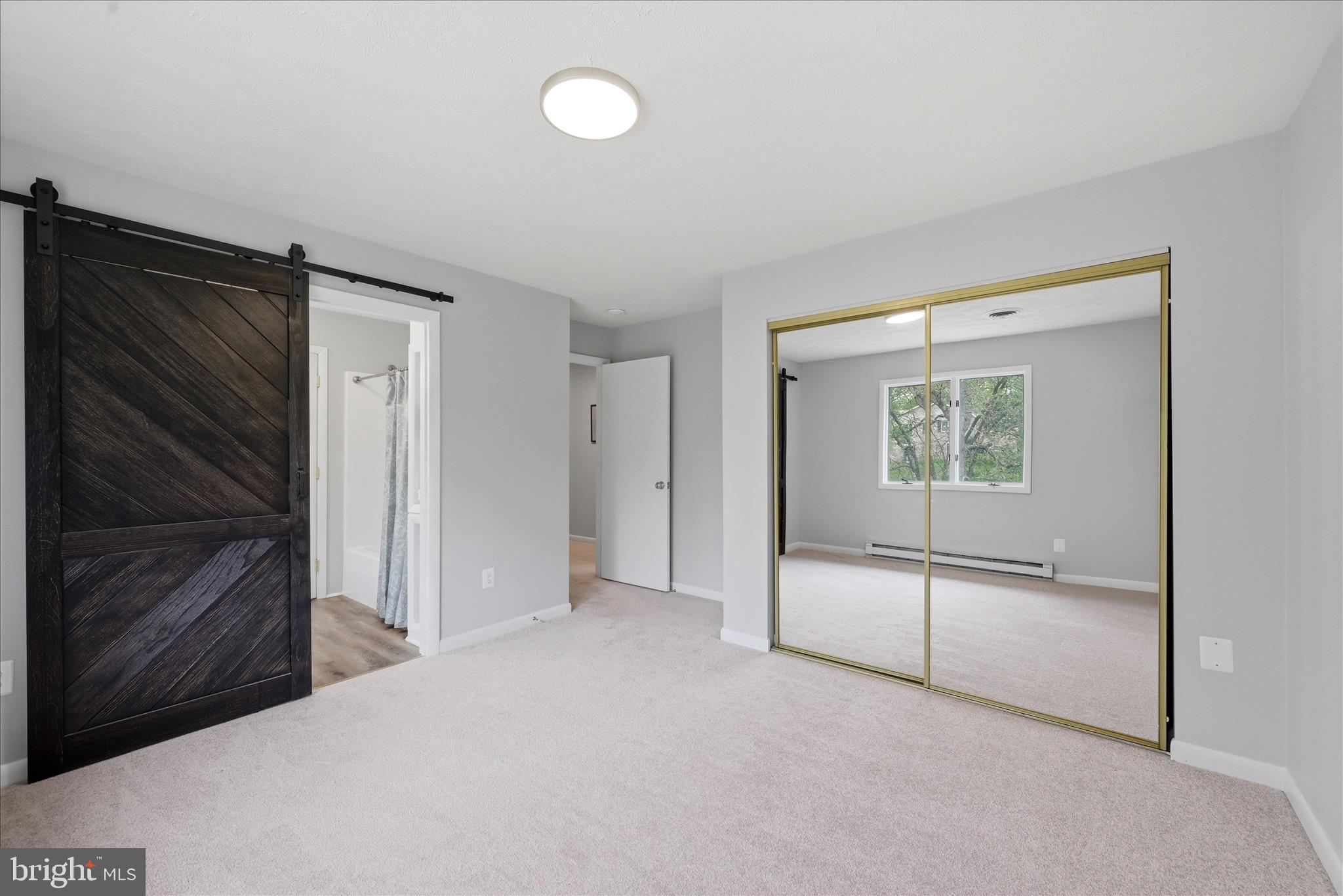 MOUNTAIN VIEW ACRES - Residential