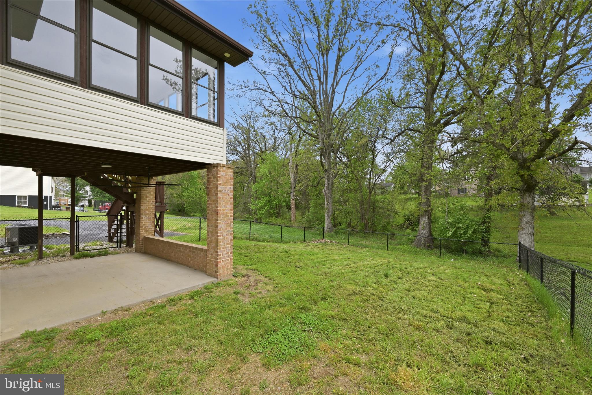 MOUNTAIN VIEW ACRES - Residential